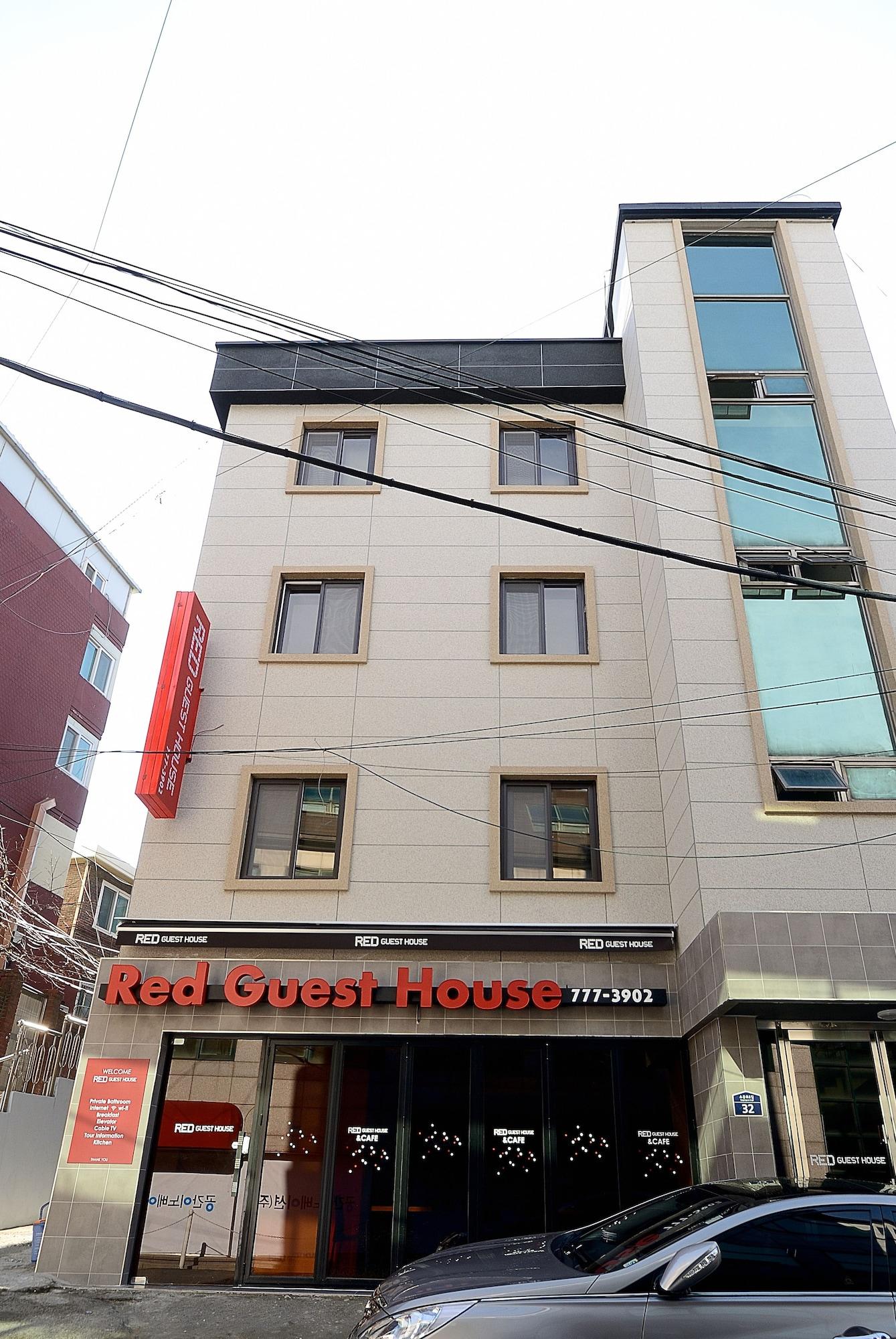 Vista Exterior Red Guest House