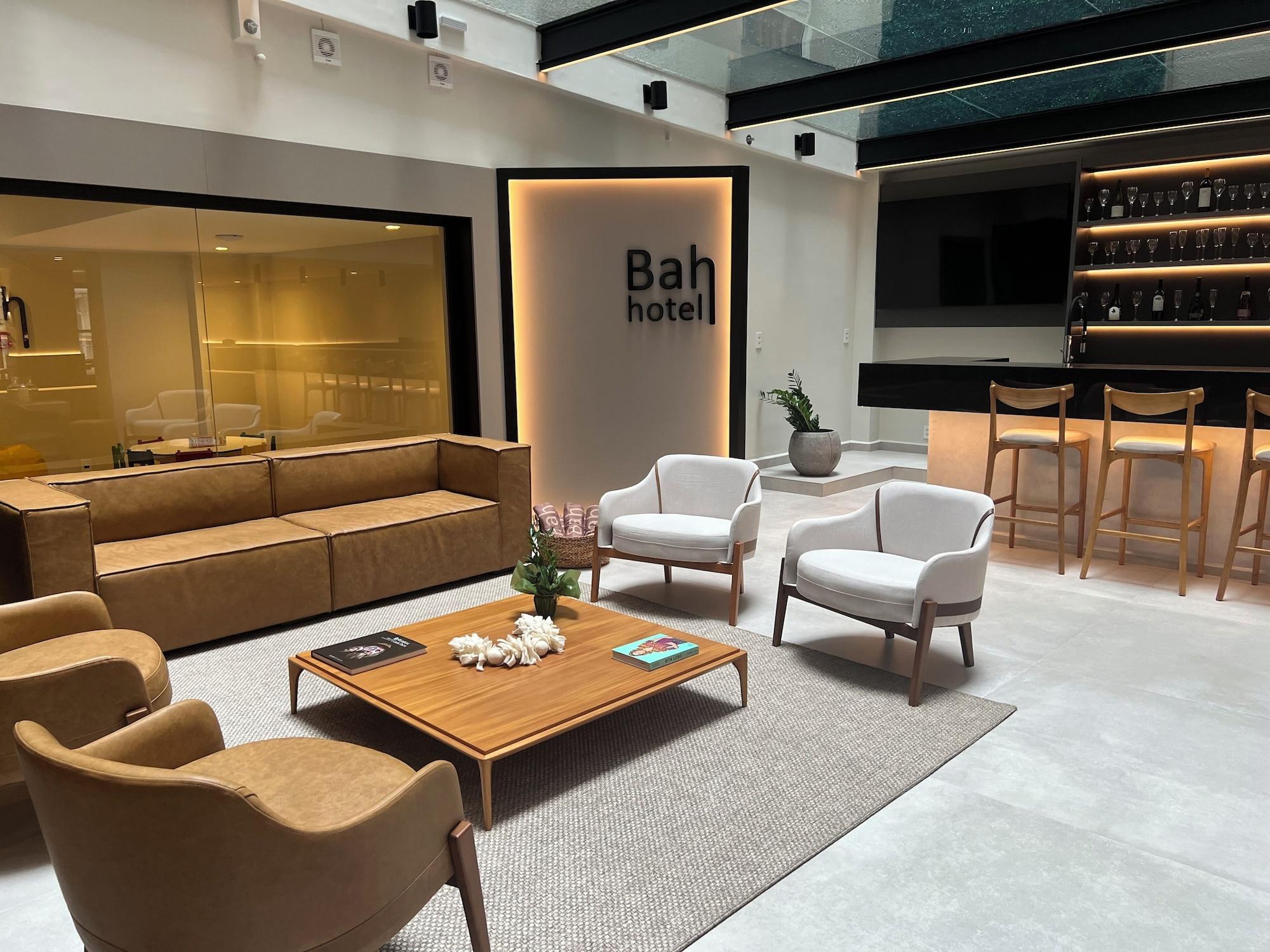 Varios Bah Hotel