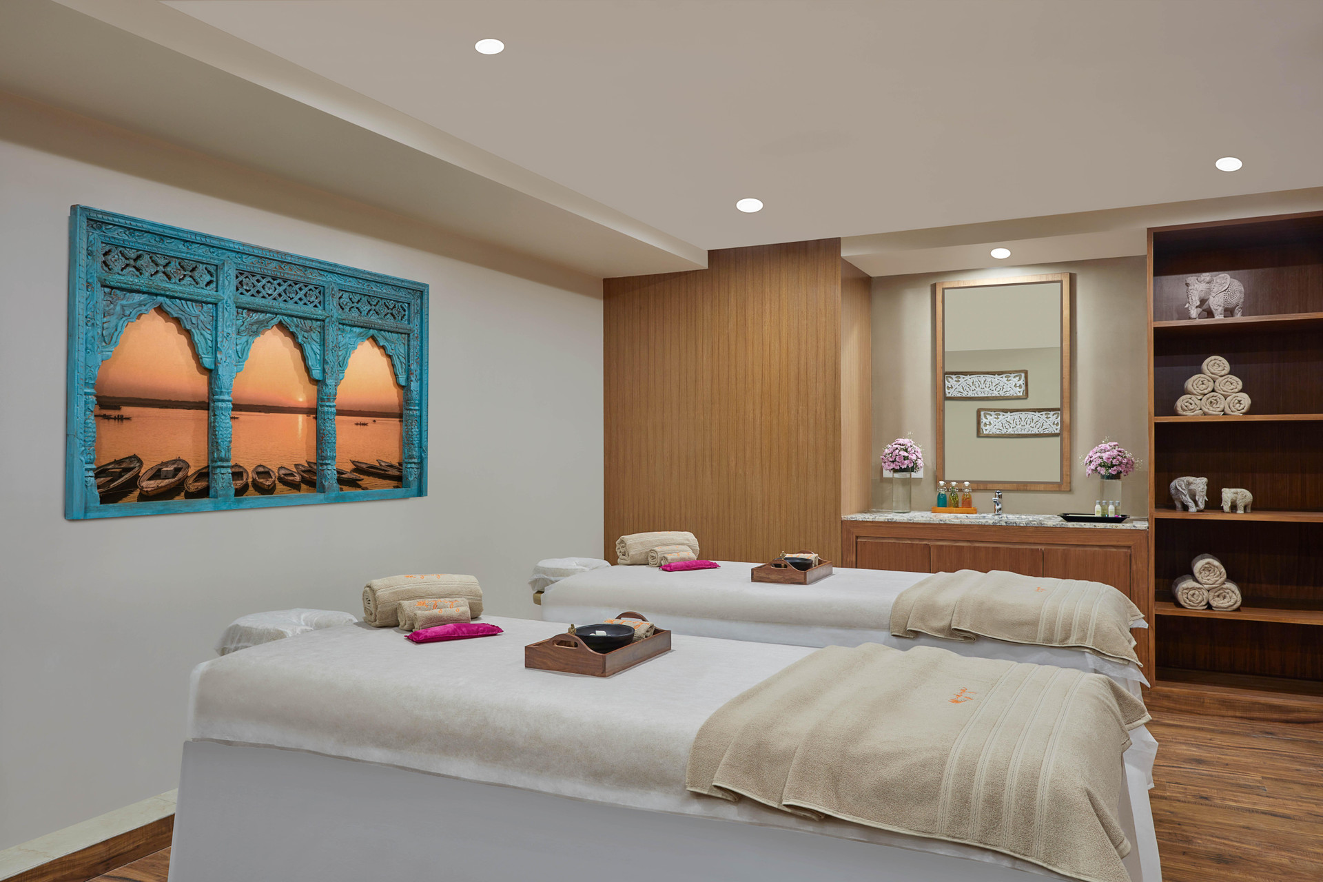 Vista Exterior DoubleTree by Hilton Varanasi