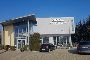 Alojamiento - Hotel Rheinbrucke