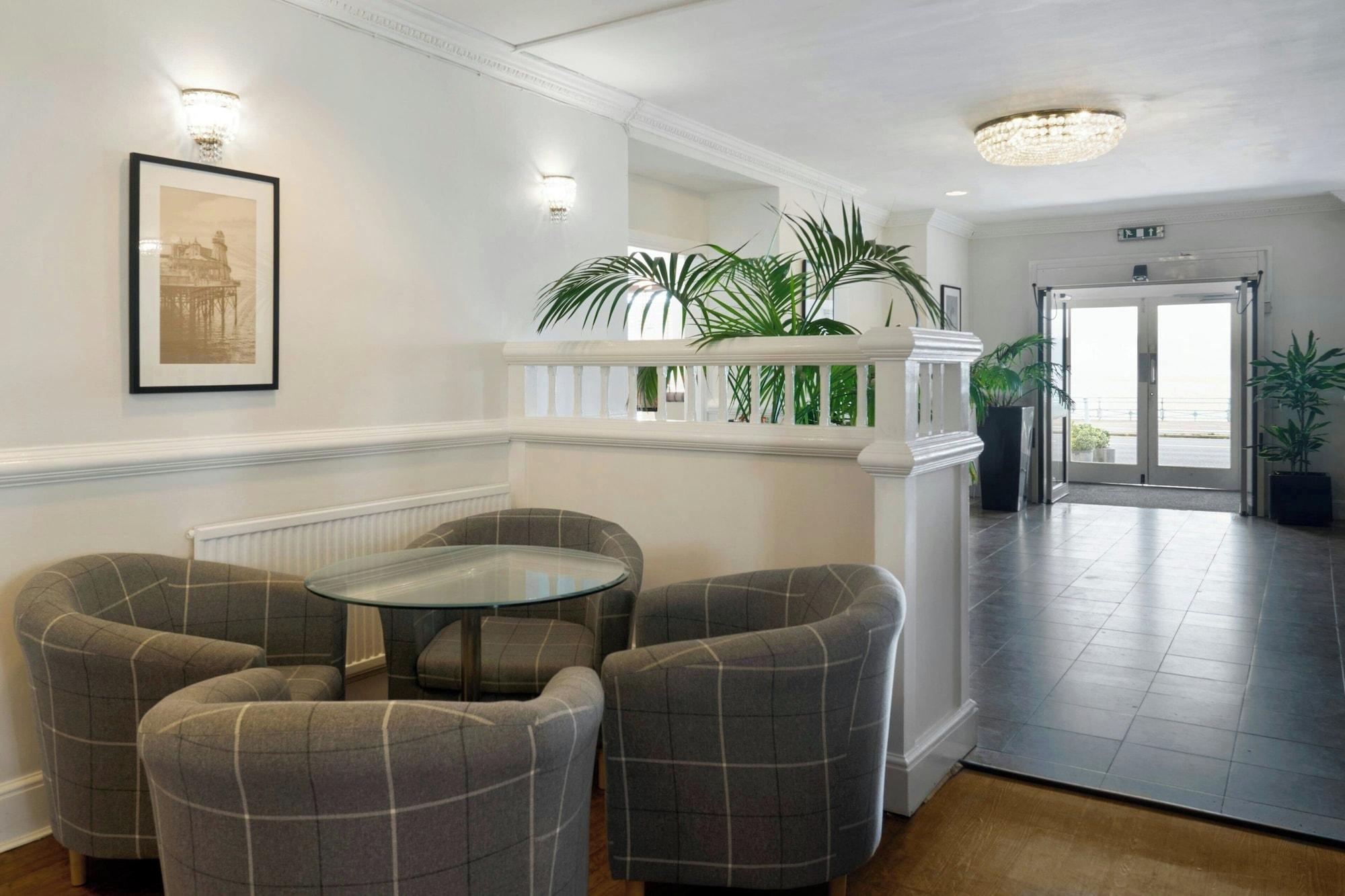 Bar/Salón Four Points Flex by Sheraton Brighton