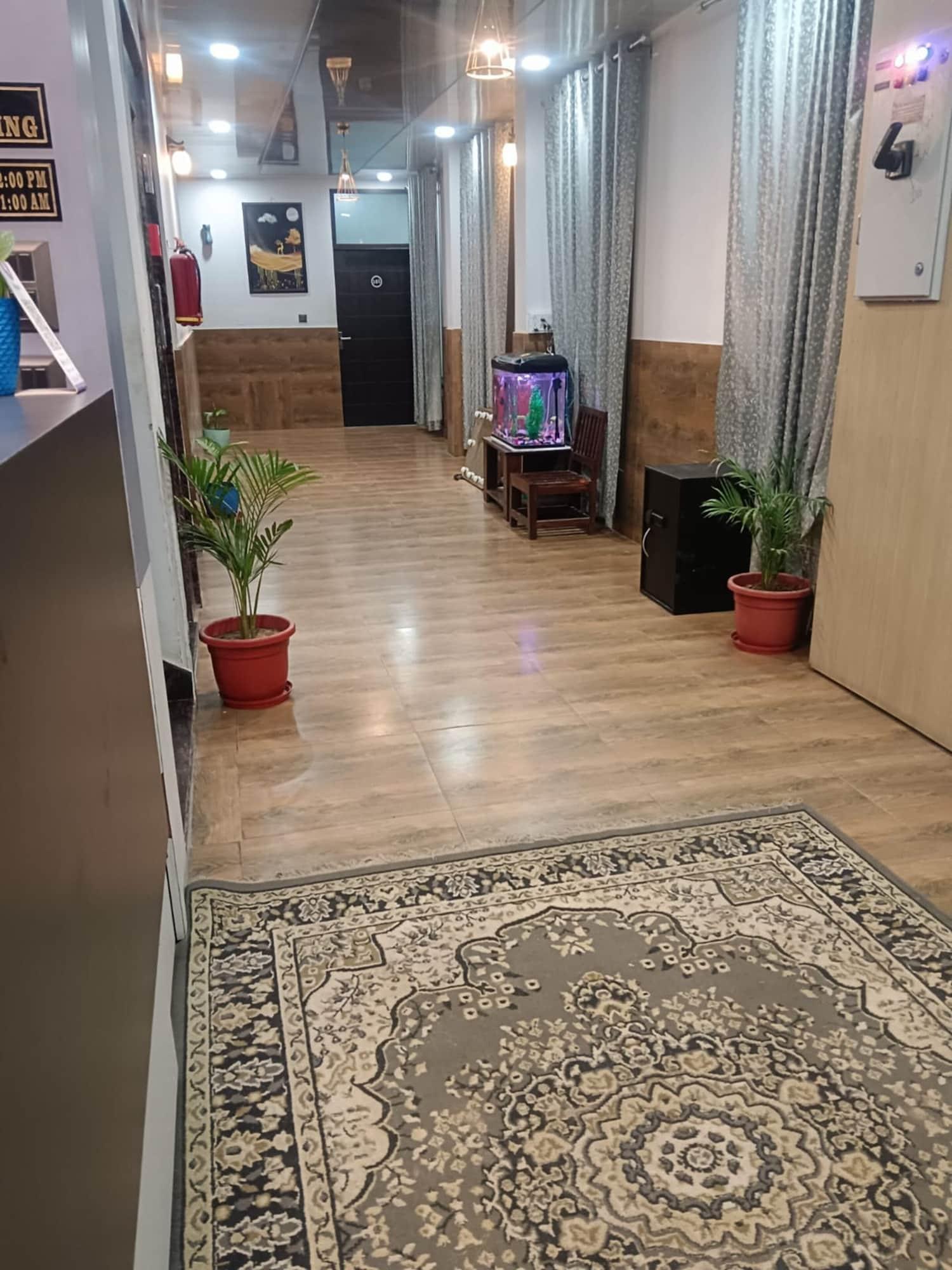 Vista Lobby HOTEL BIRLA PALACE