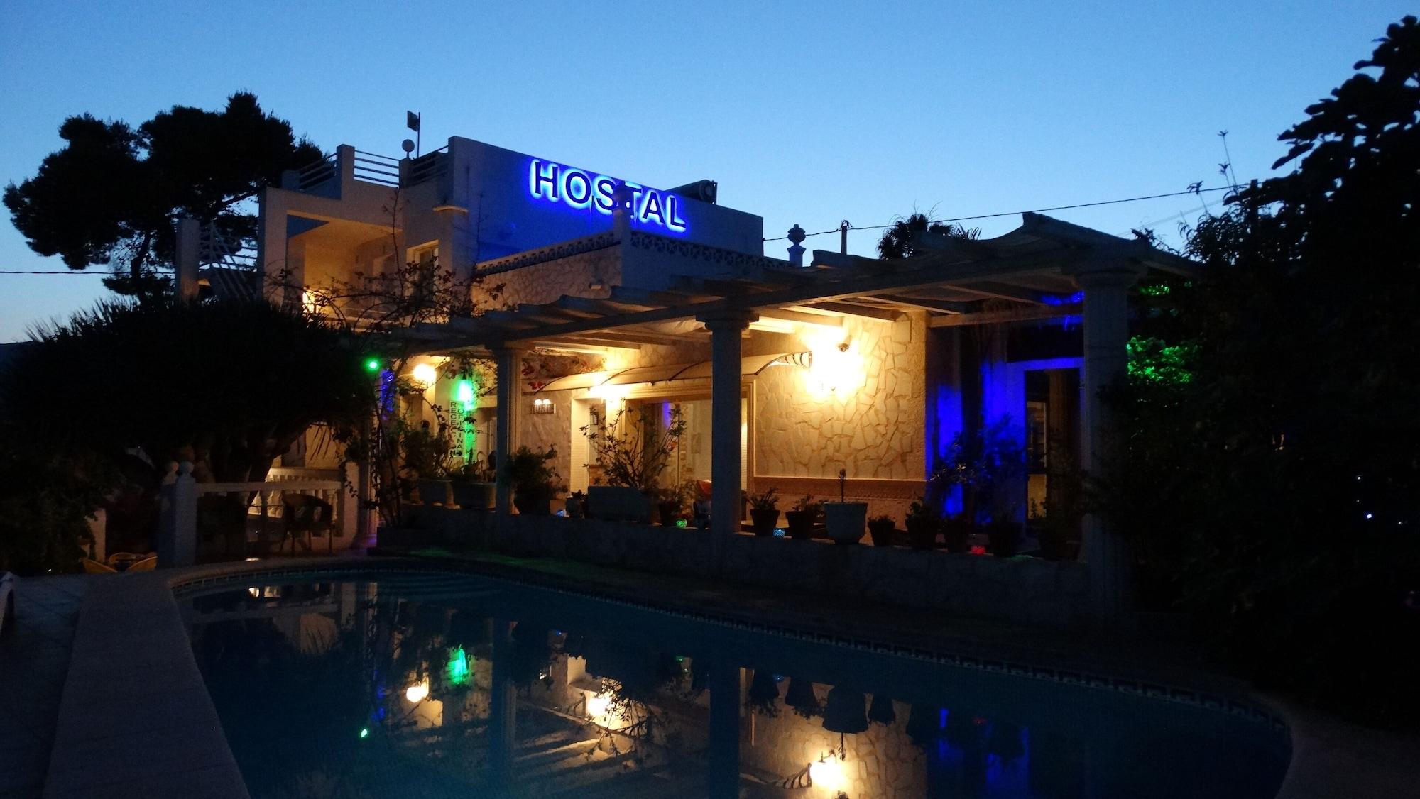 Vista Exterior Hostal La Paloma I