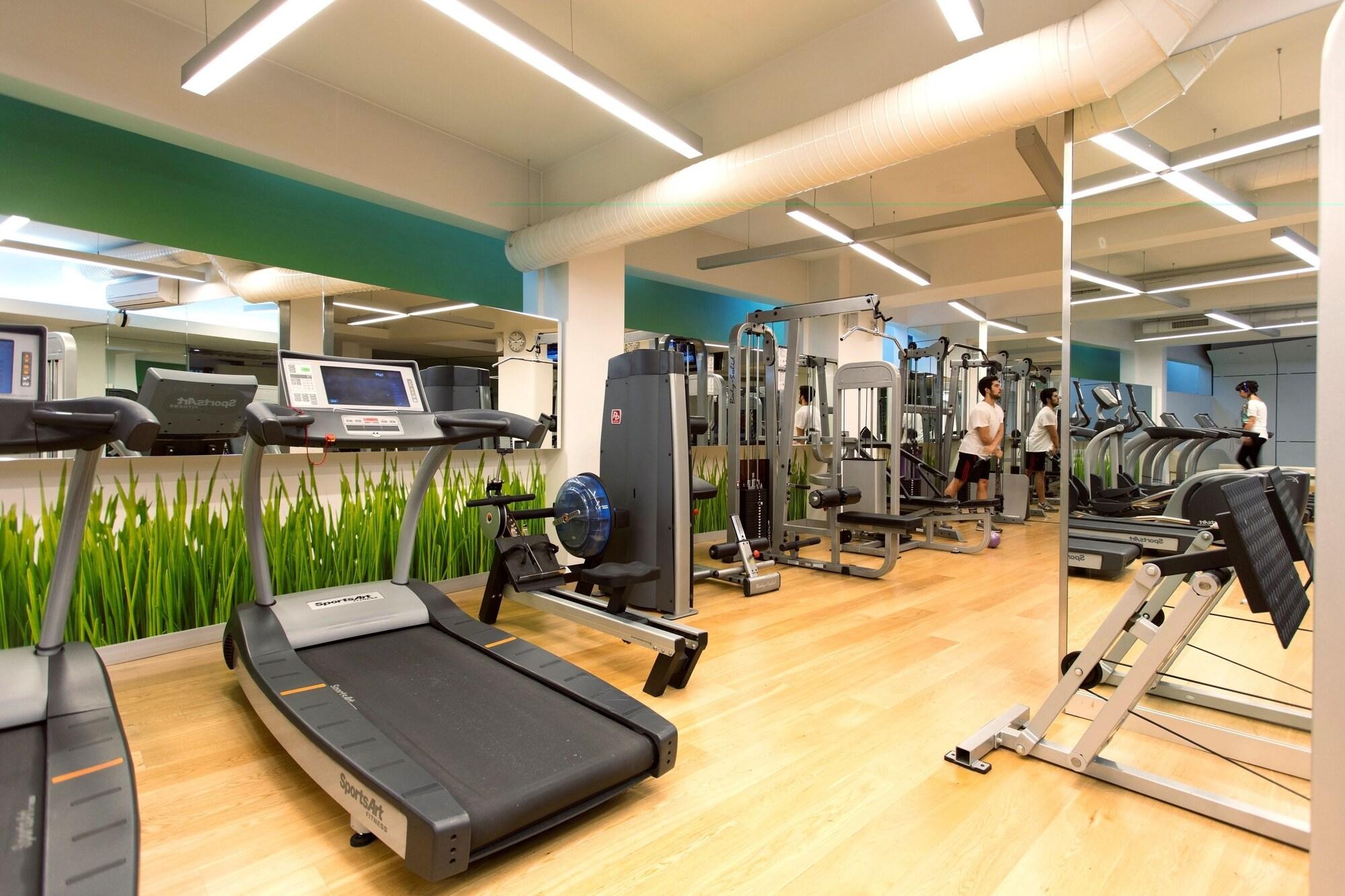 Gimnasio Georges Hotel Galata