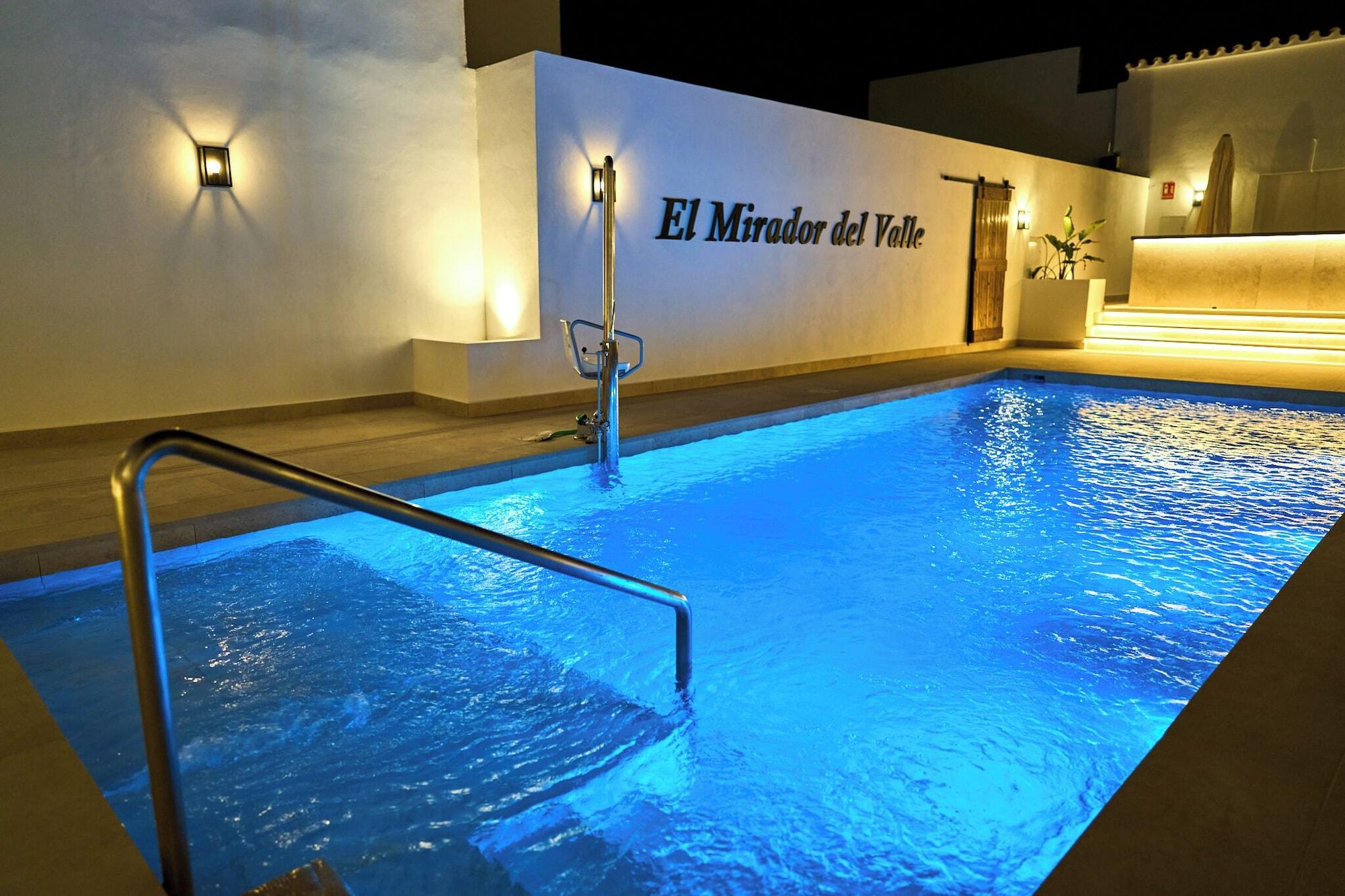 Vista Piscina El Mirador del Valle