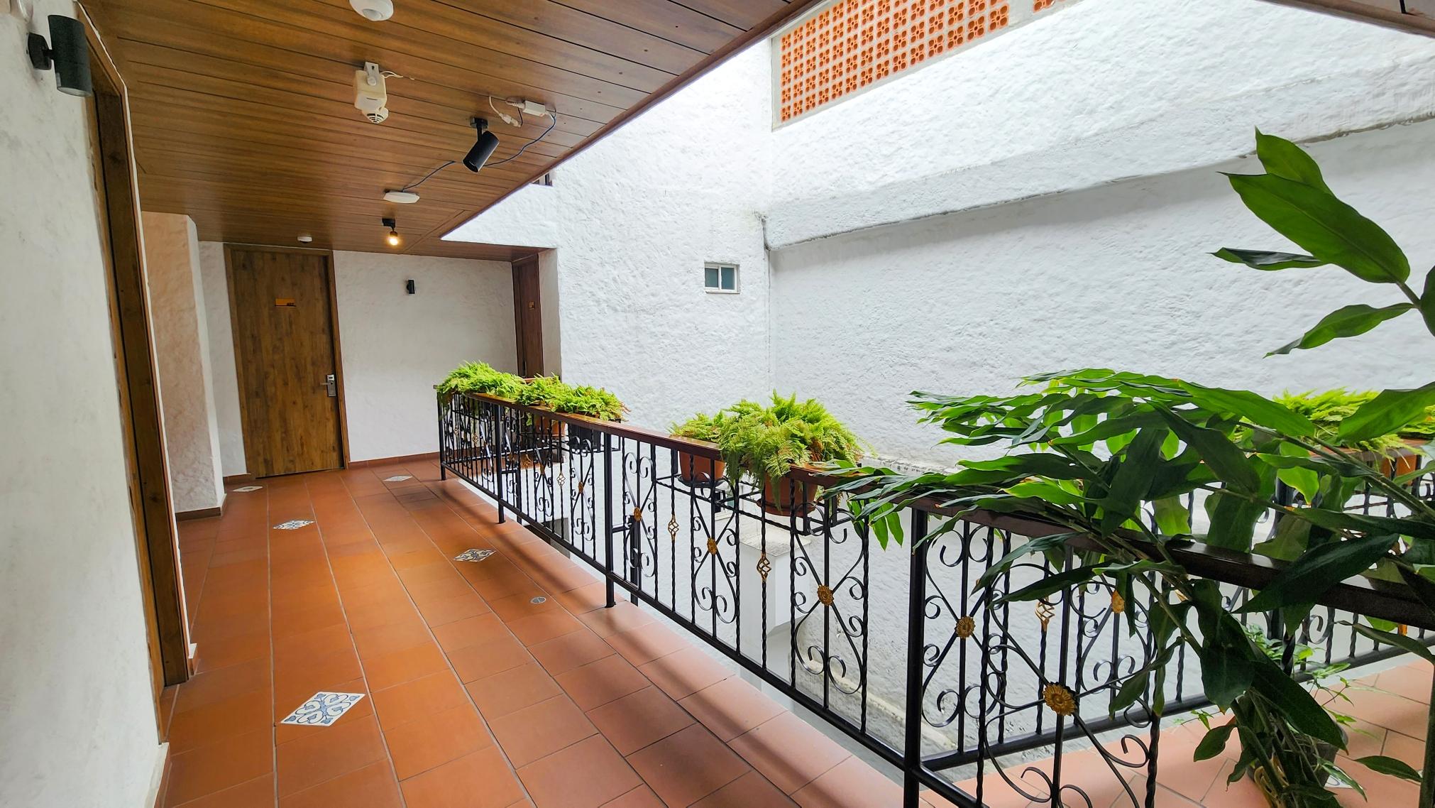 Corredores / Escaleras Casa del Hidalgo Hotel Cali Centenario