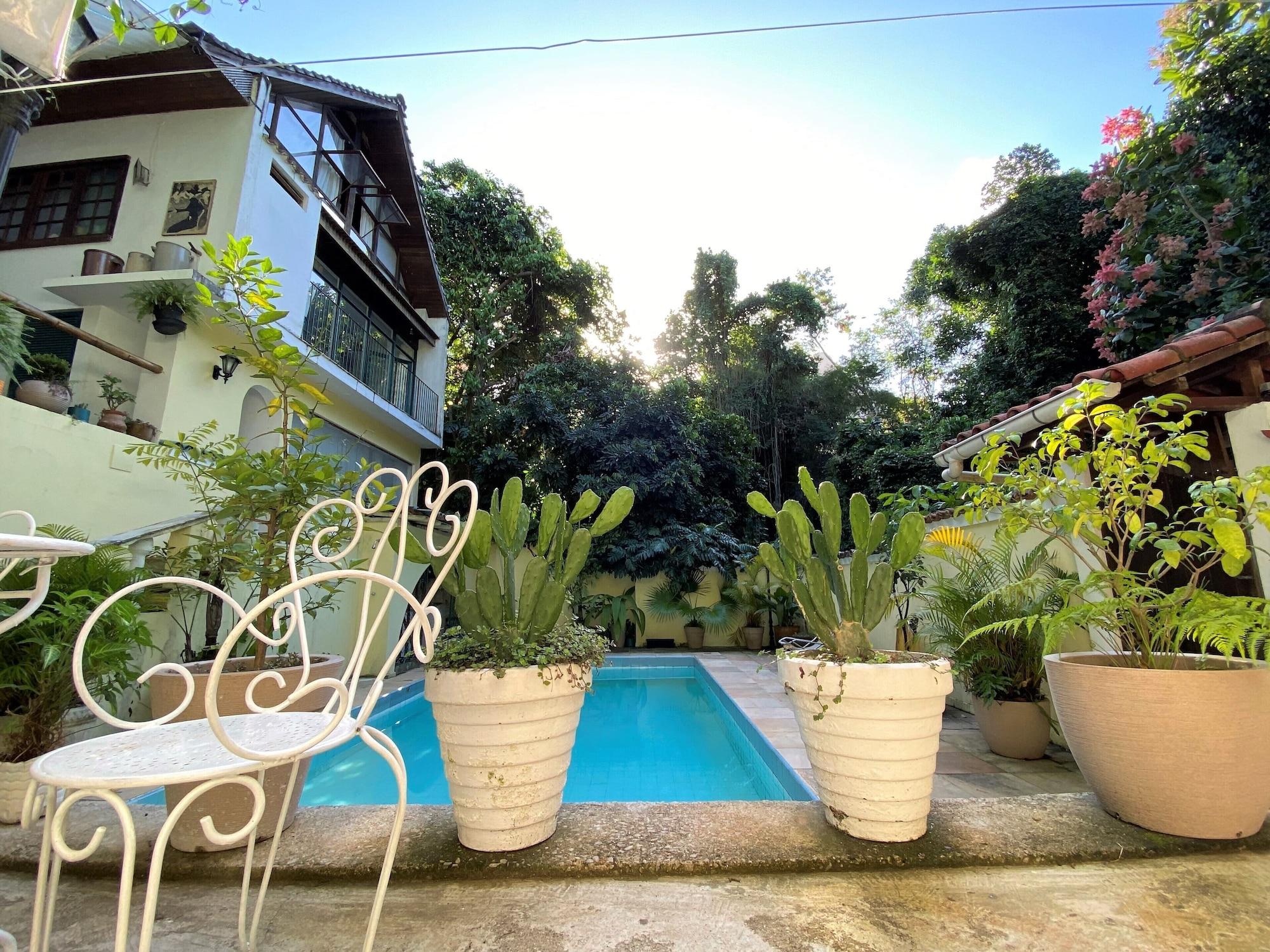Vista Piscina Casa São Conrado