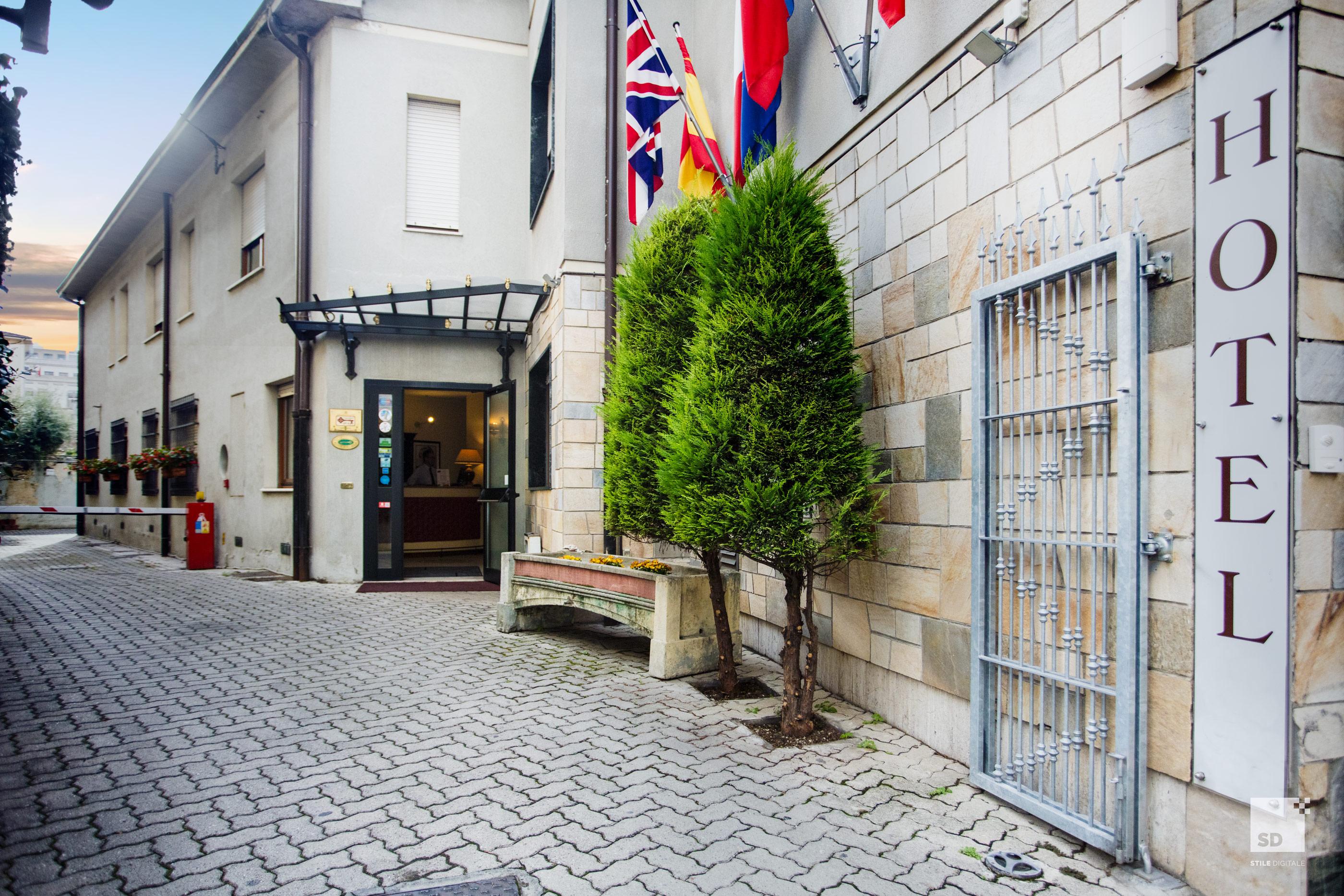 Vista Exterior Hotel Alessandro Della Spina