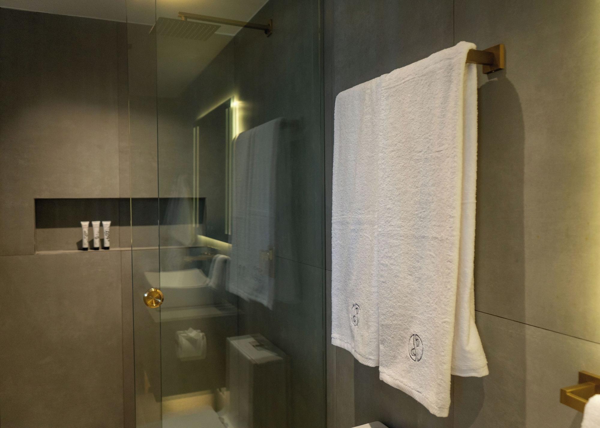 Equipamiento de Habitación Punto Suites Periférico Sur