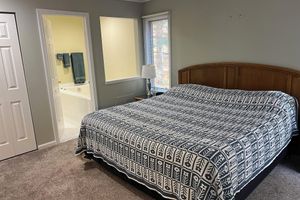 Alquiler Vacacional - Pinebrook Retreats: Serene Seclusion Just Minutes from Everything