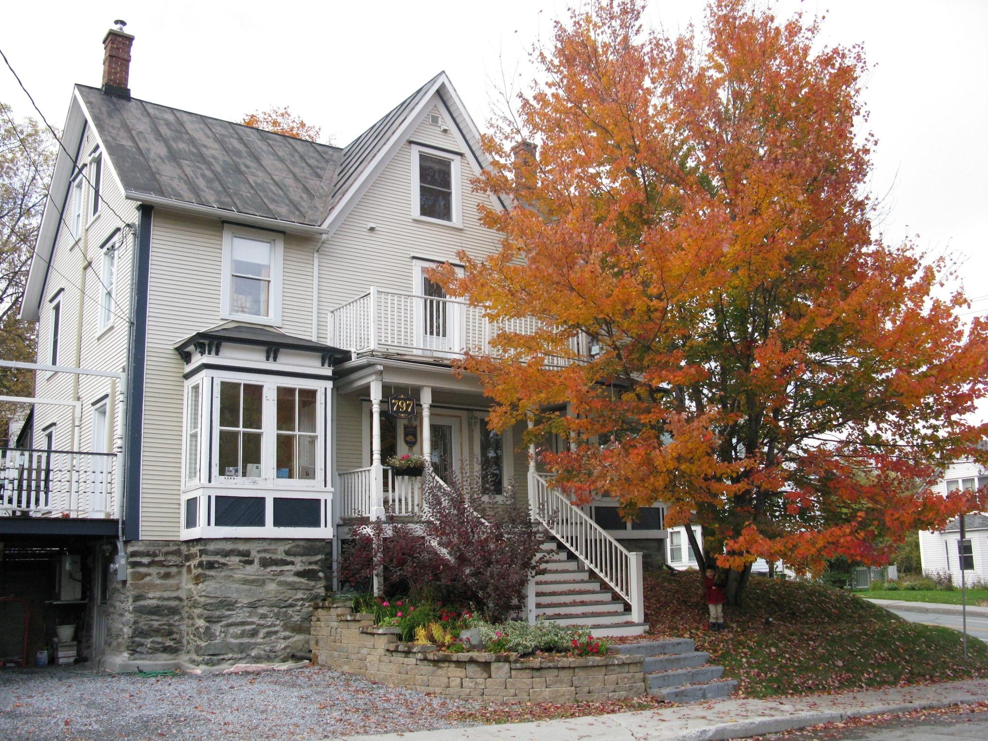 Vista Exterior Auberge Marquis de Montcalm