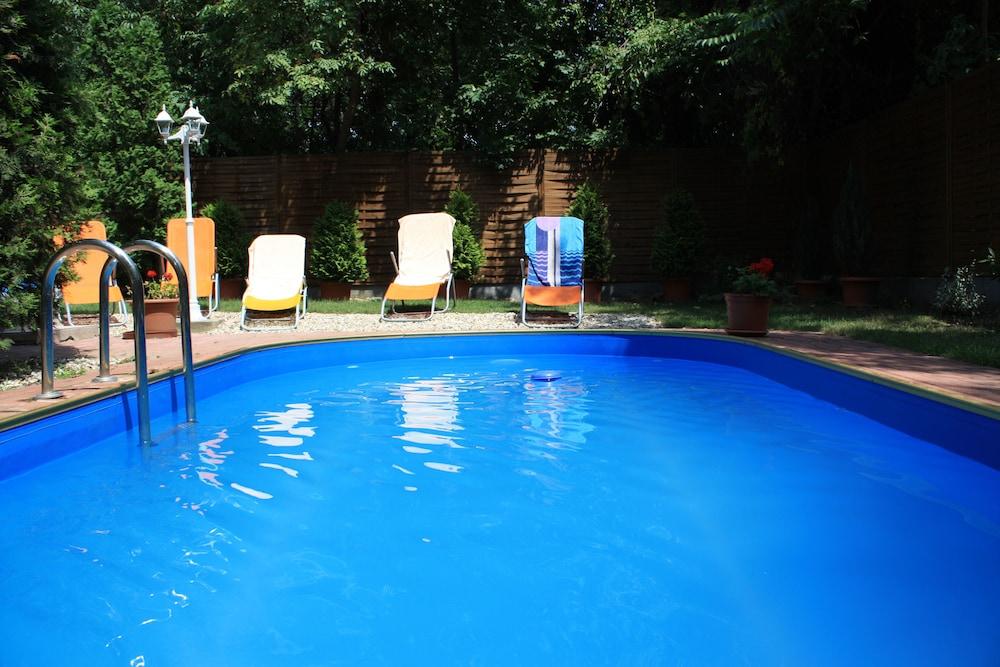 Vista Piscina Hotel Papillon