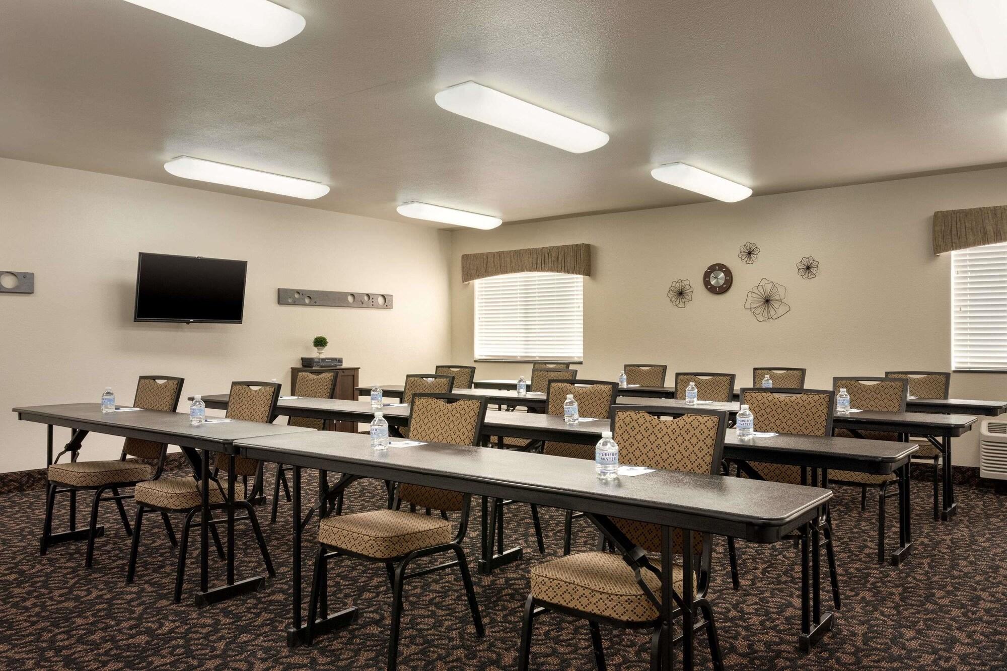 Sala de Reuniones Baymont by Wyndham Wellington