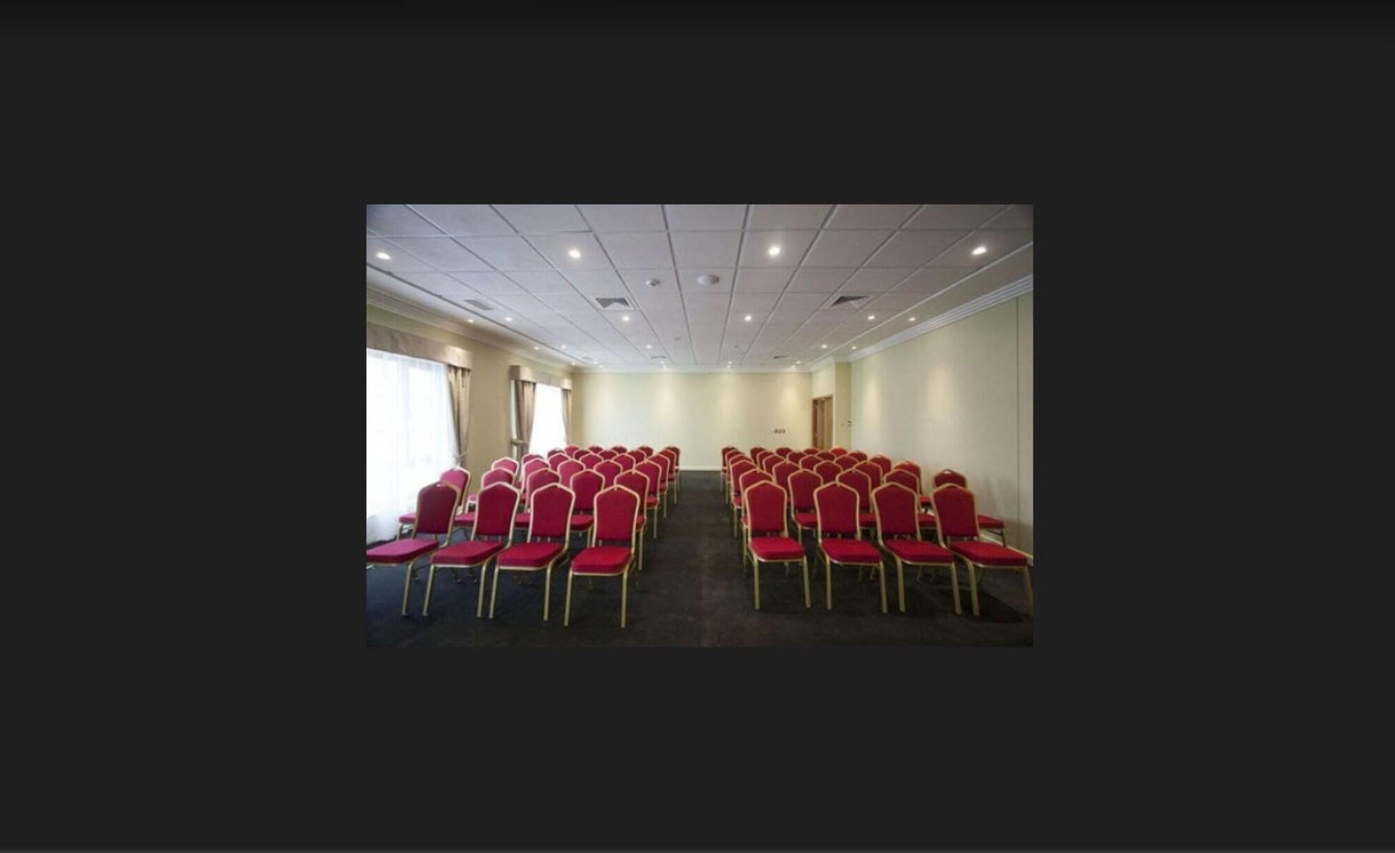 Sala de Reuniones Hotel Diego de Almagro Osorno