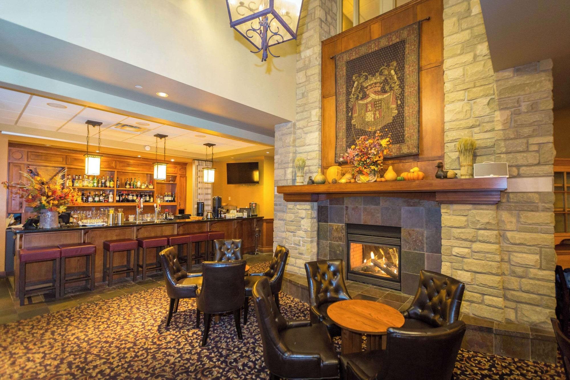 Restaurant Calabogie Peaks Hotel, Ascend Hotel Collection