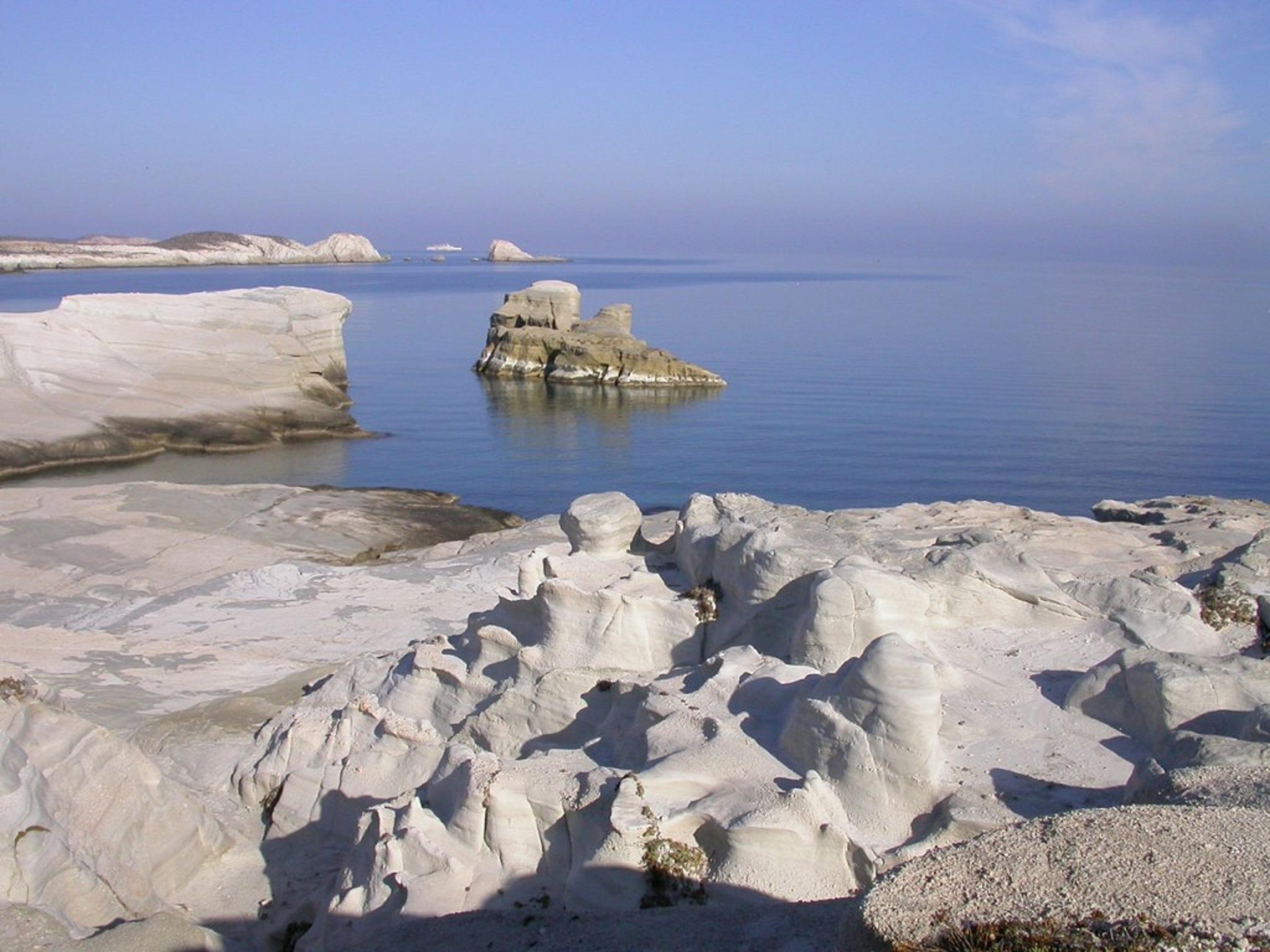 Playa Golden Milos Beach House by Domotel