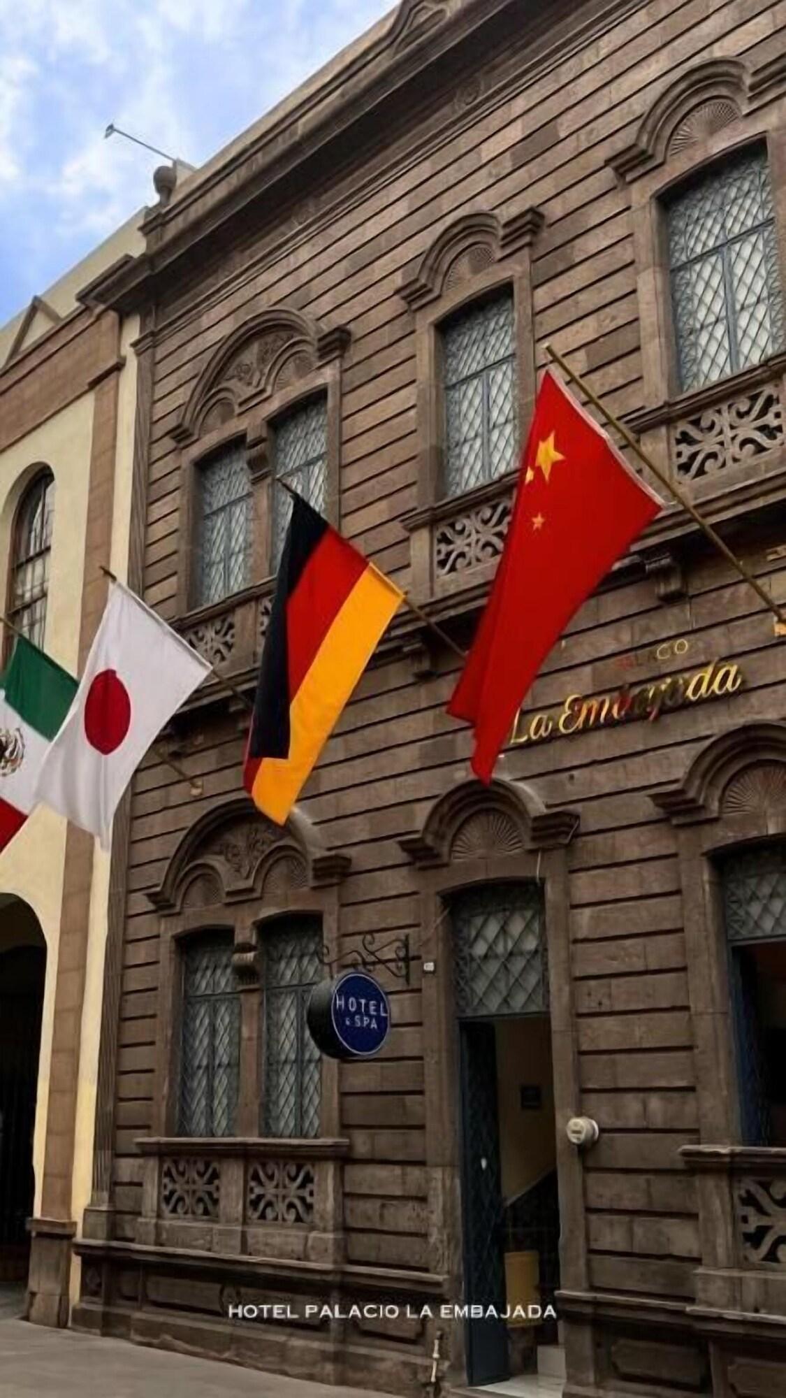 Varios Palacio Embajada