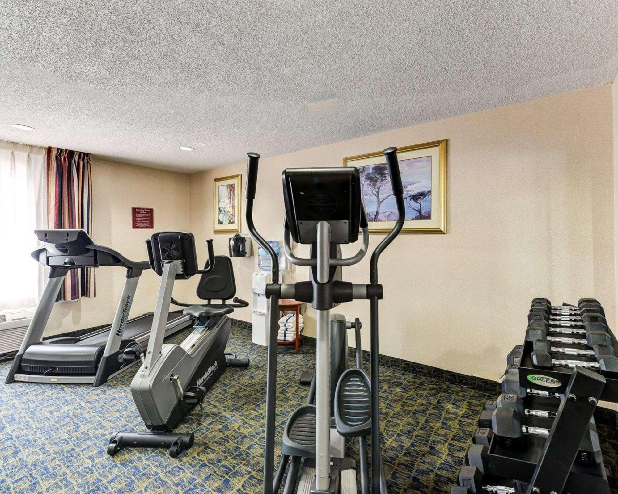 Gimnasio Quality Inn Spring Mills - Martinsburg North