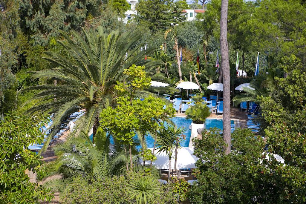 Vista Exterior Central Park Hotel Terme