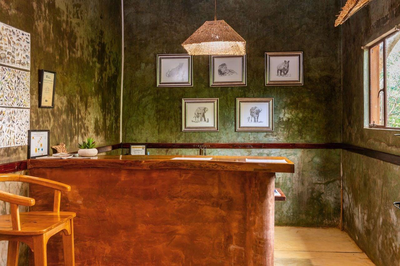 Vista Lobby Leopard Walk Lodge