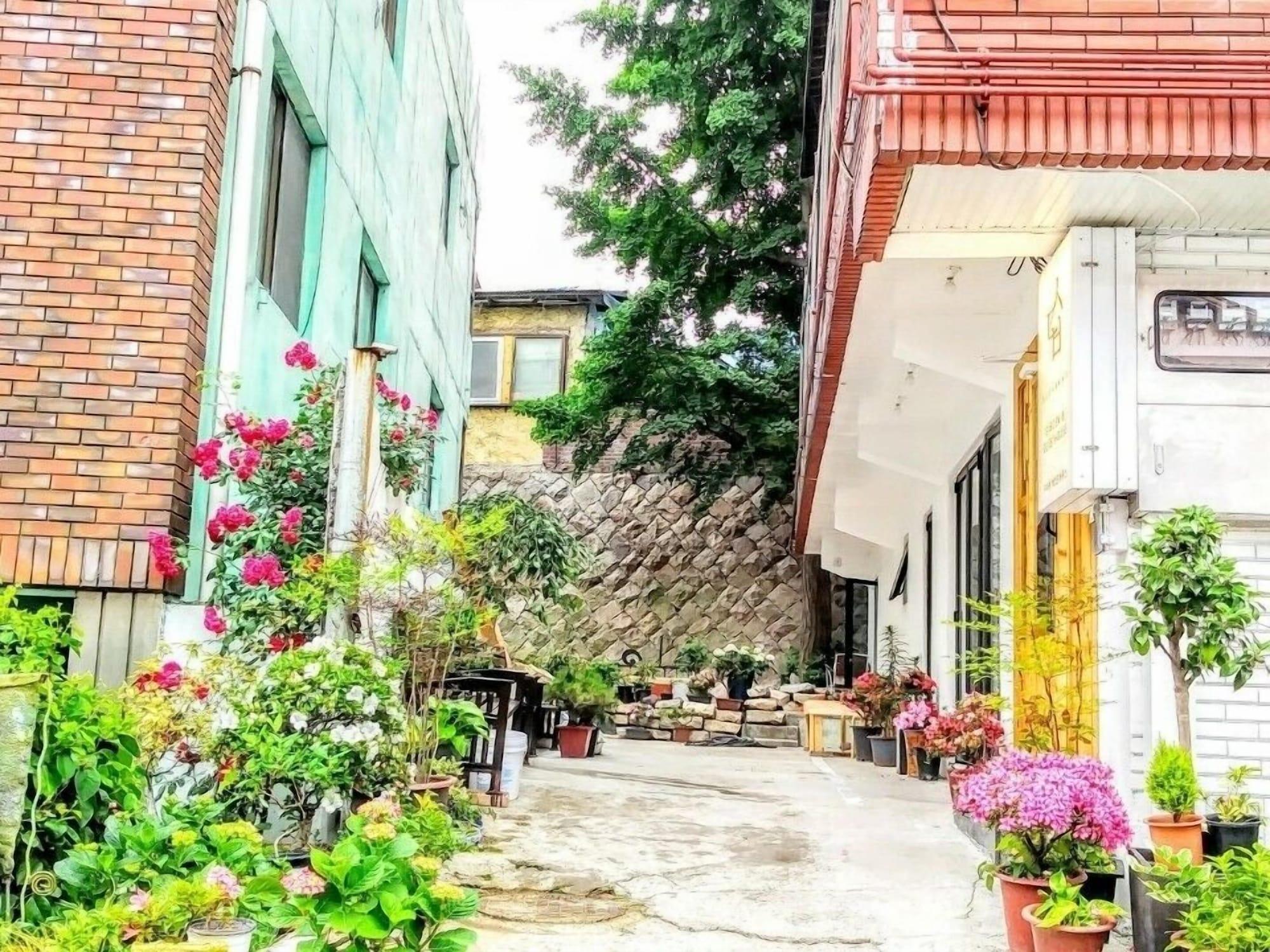 Vista Exterior Sudabang Guesthouse - Hostel