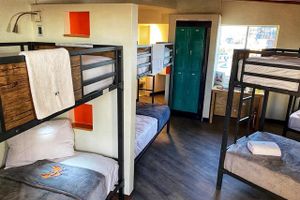 Alojamiento - Paris Hostel