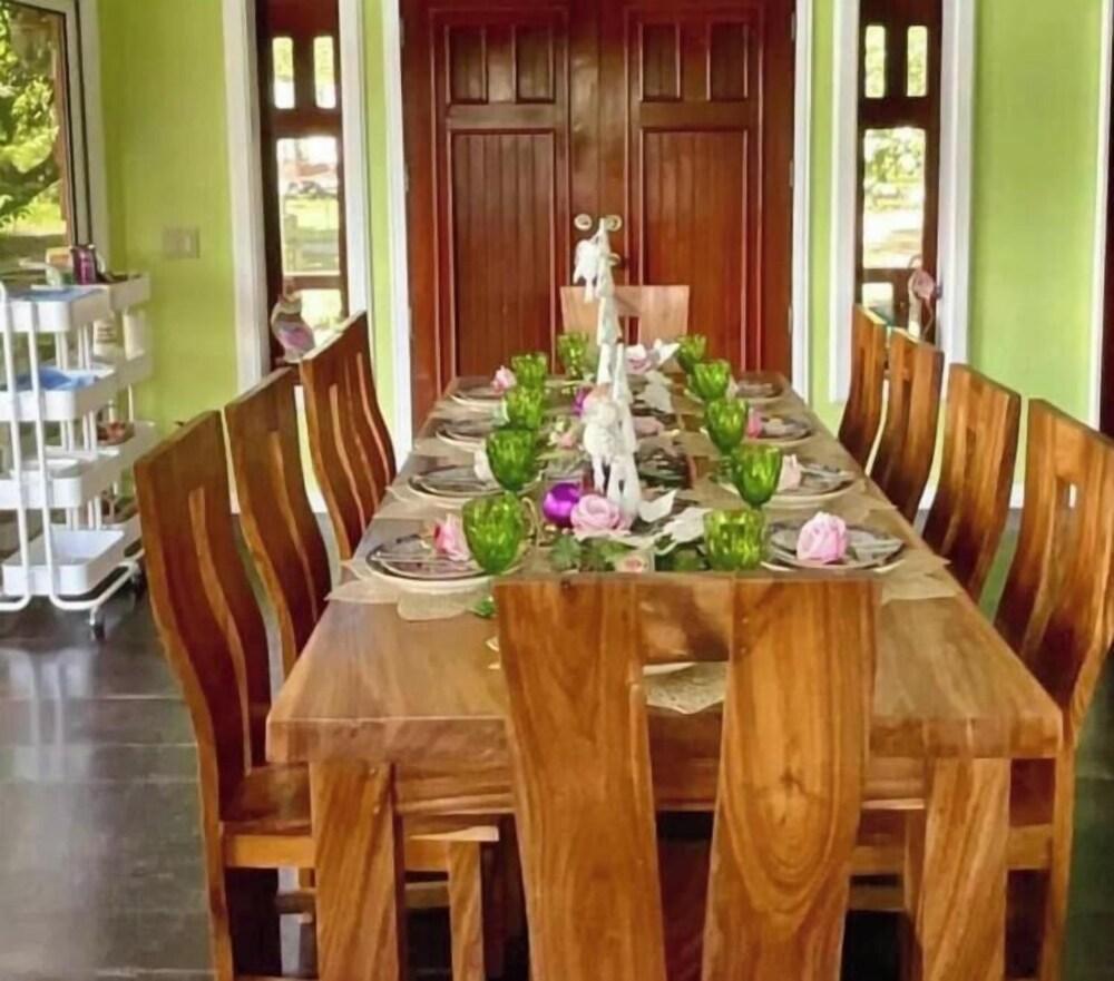Restaurant RiverCoves Resorts