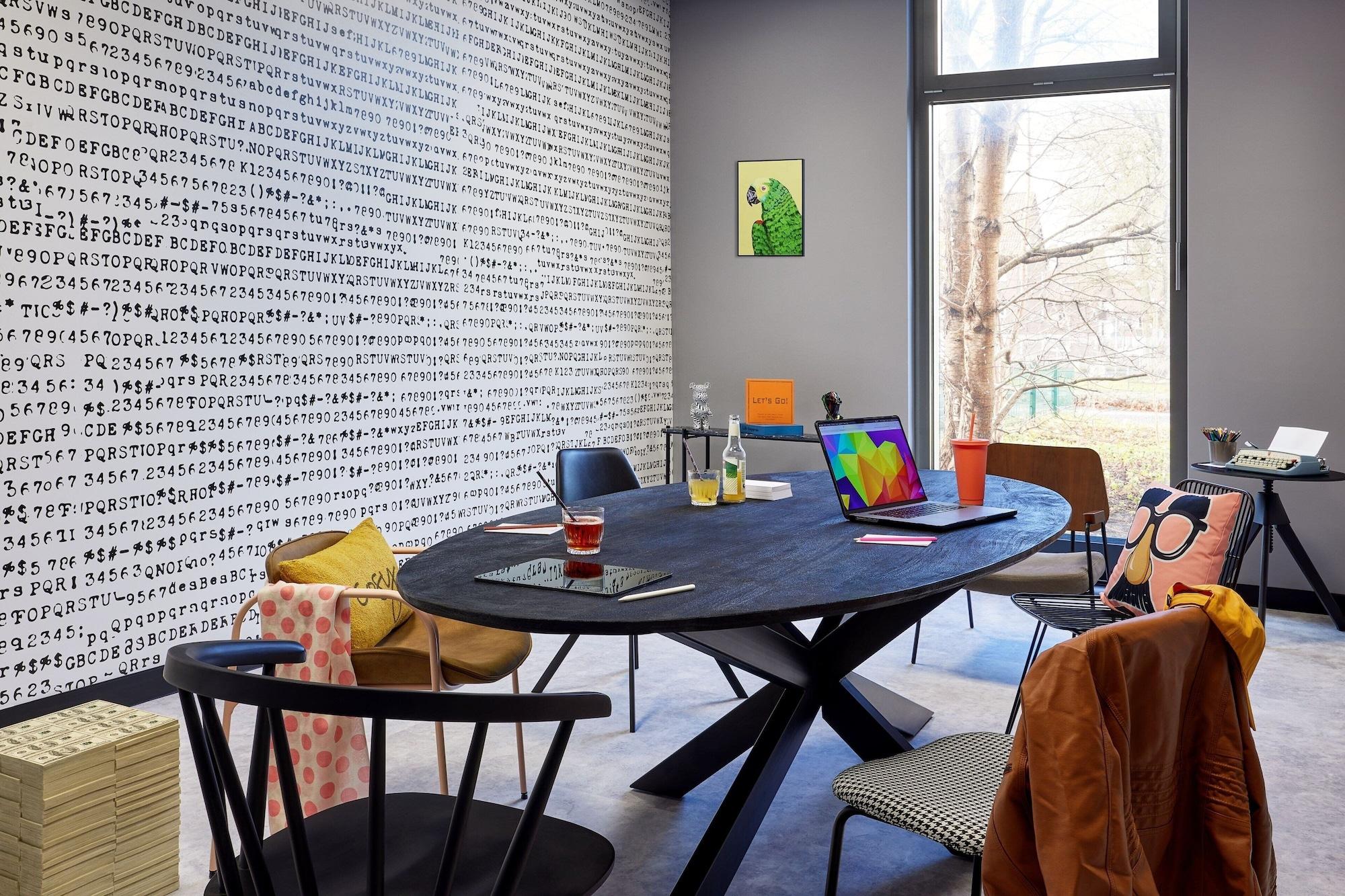 Sala de Reuniones Moxy Bochum