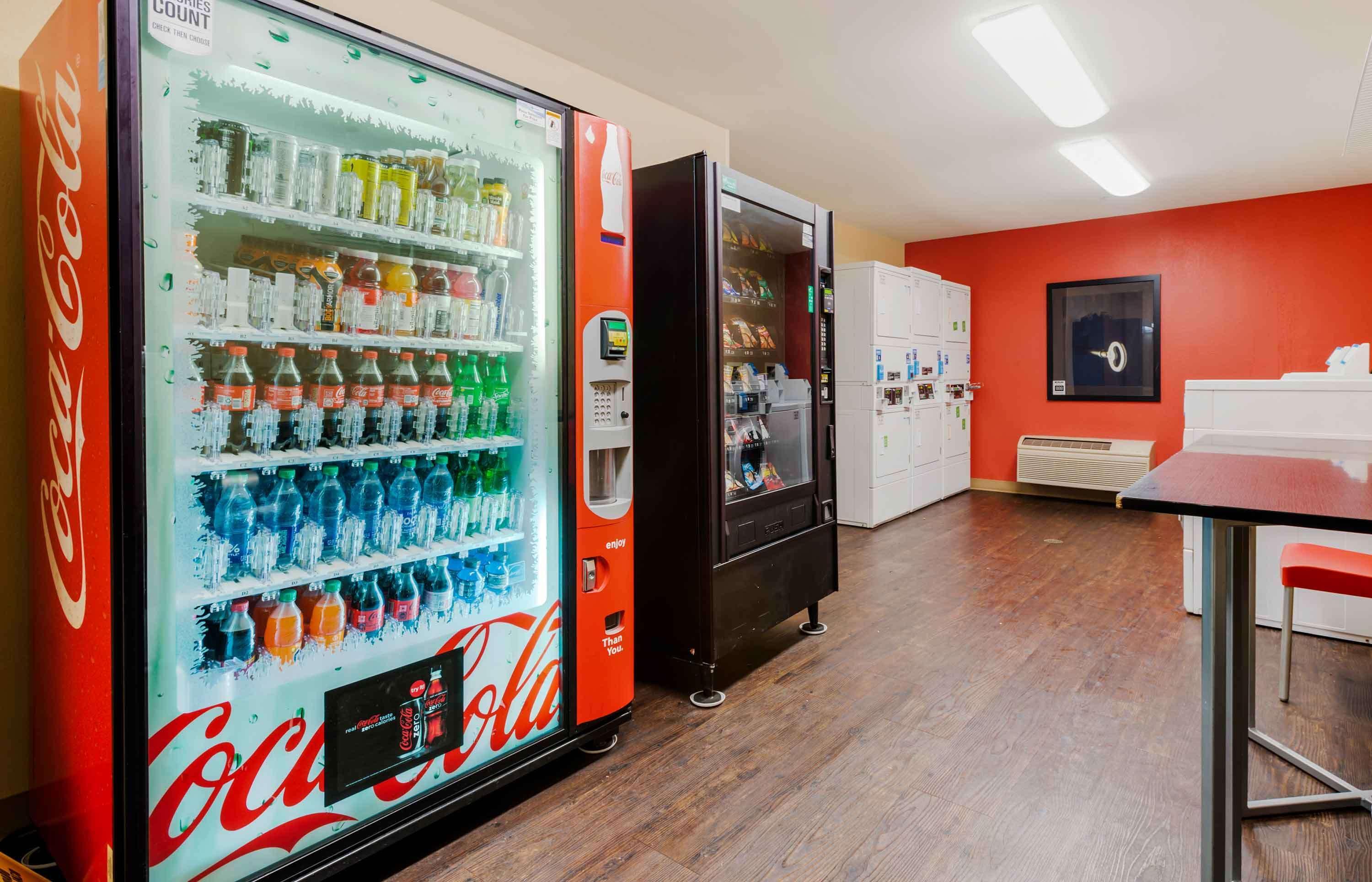 Vista Exterior Extended Stay America Suites Elizabeth Newark Airport