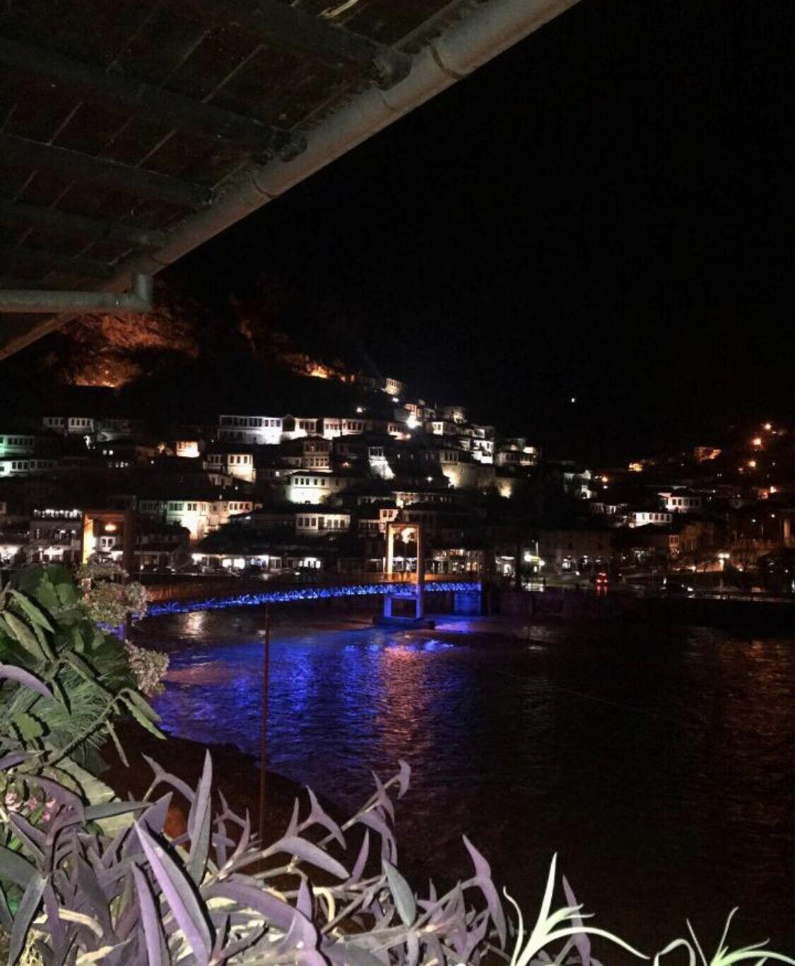 Vista Exterior Hotel Ajka