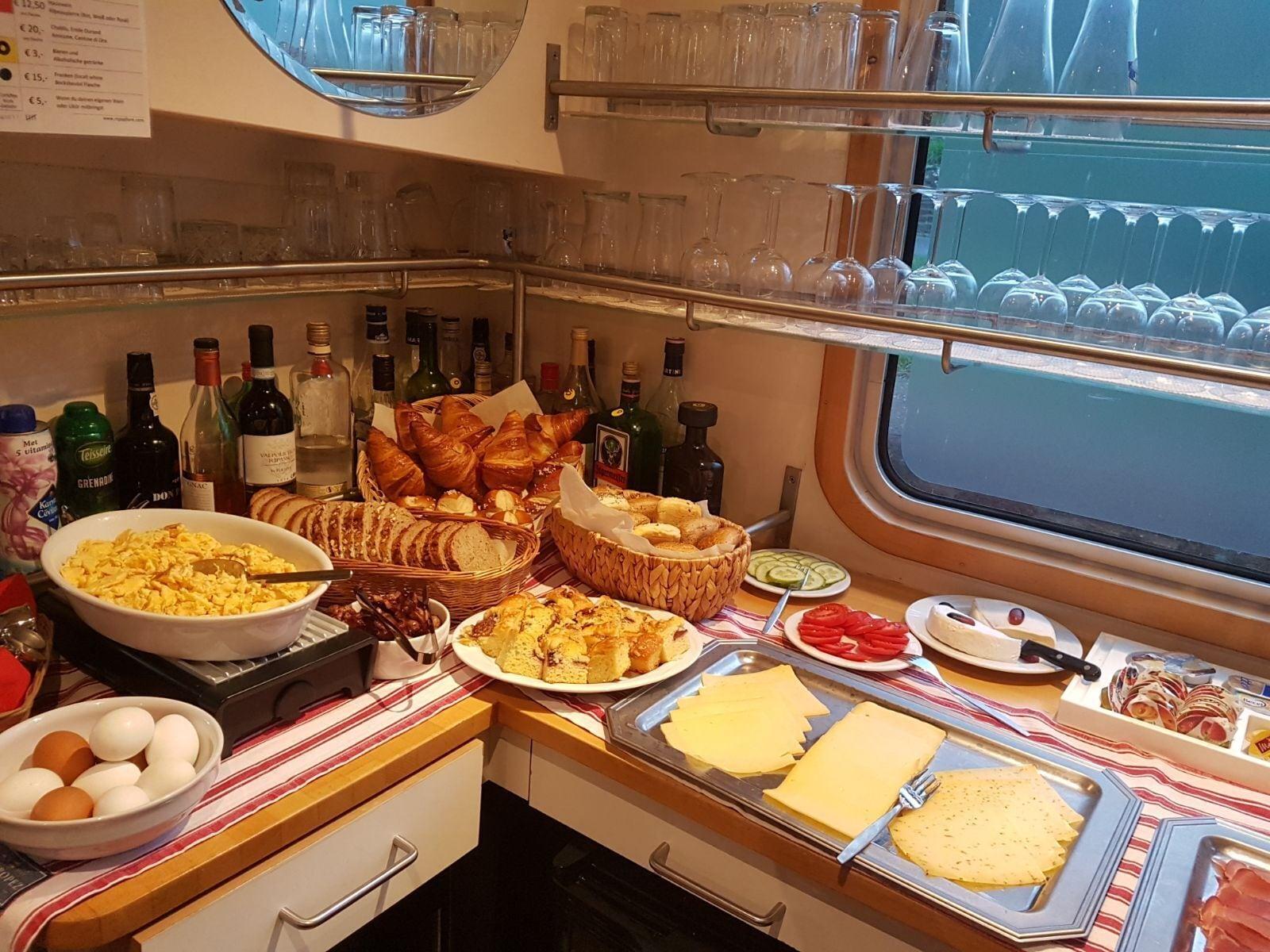 Restaurant Hotelboat Allure