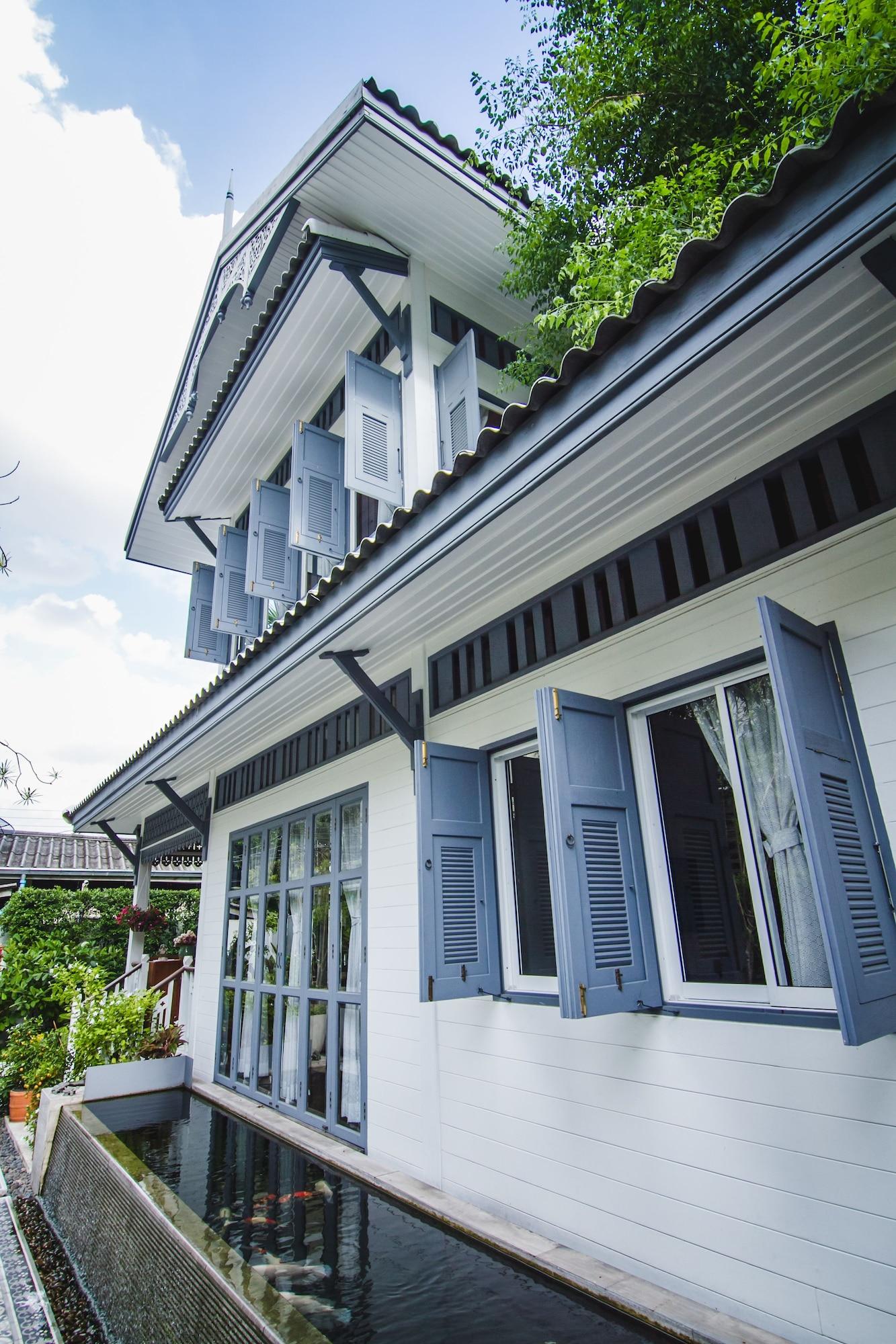 Vista Exterior Baan Noppawong