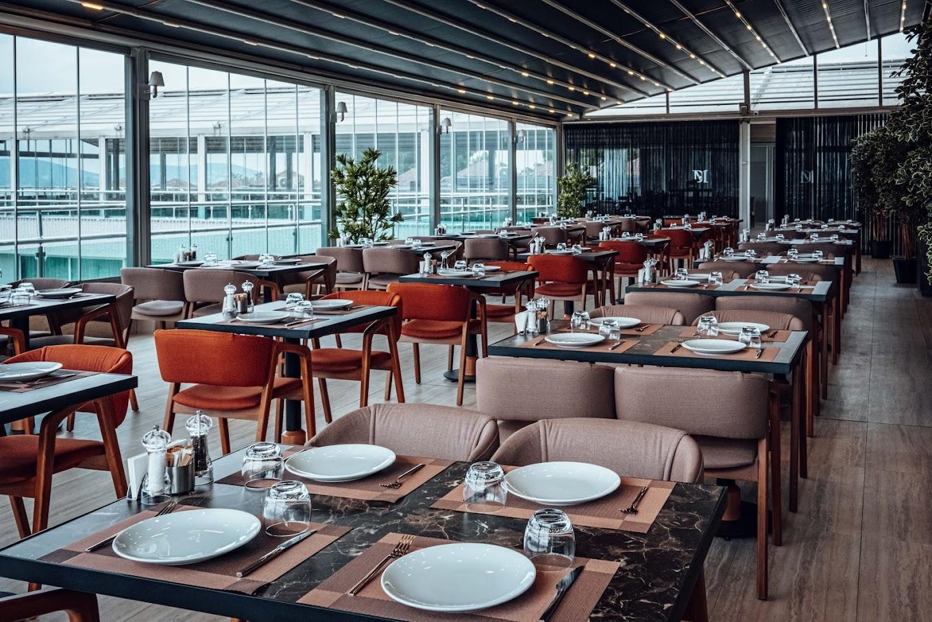 Restaurant Destiny Marine Hotel