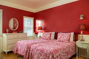 Alquiler Vacacional - Two Bedroom Craftsman Cottage, near downtown Santa Barbara