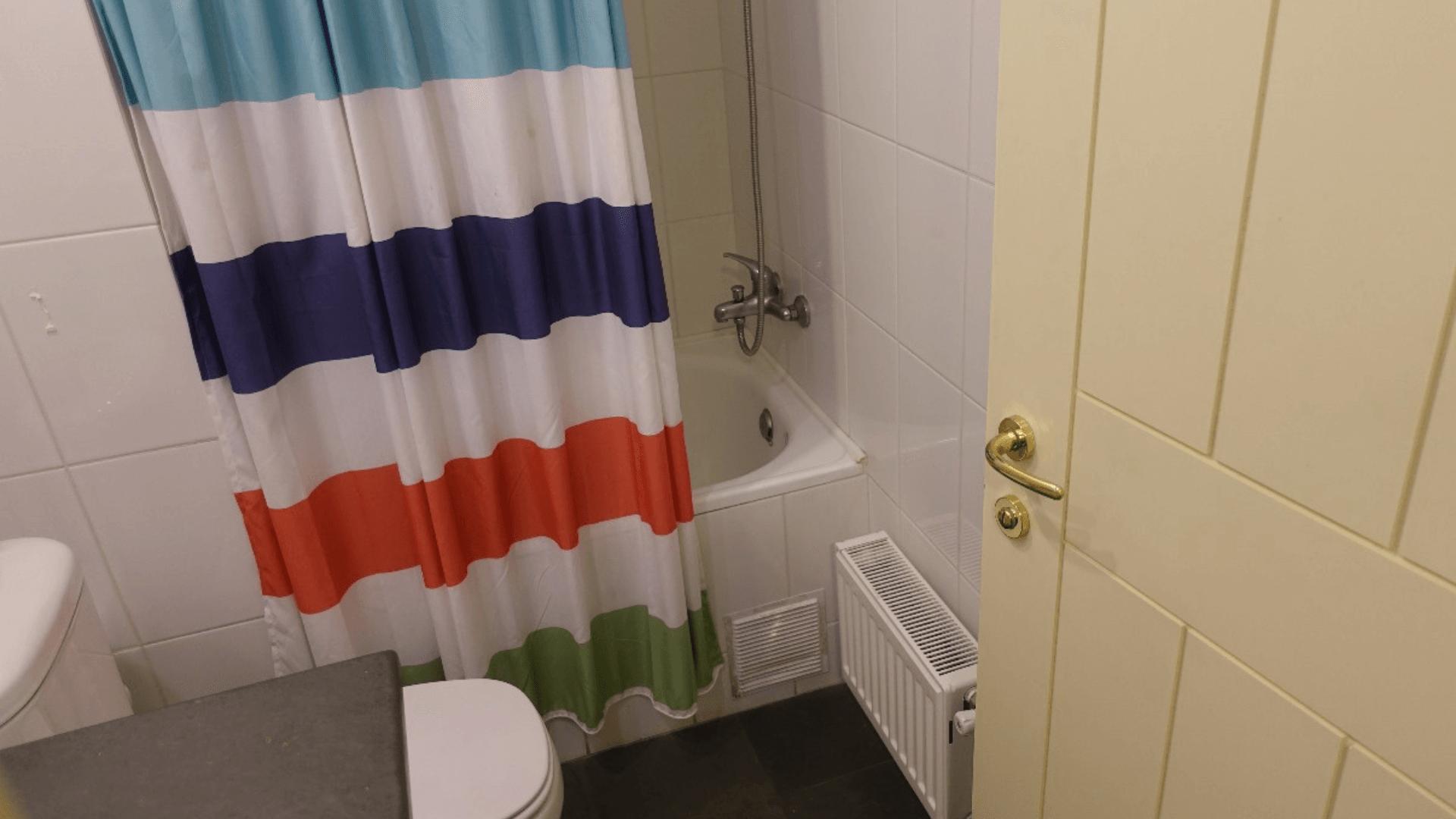 Baño Hermoso depto en Bordelago