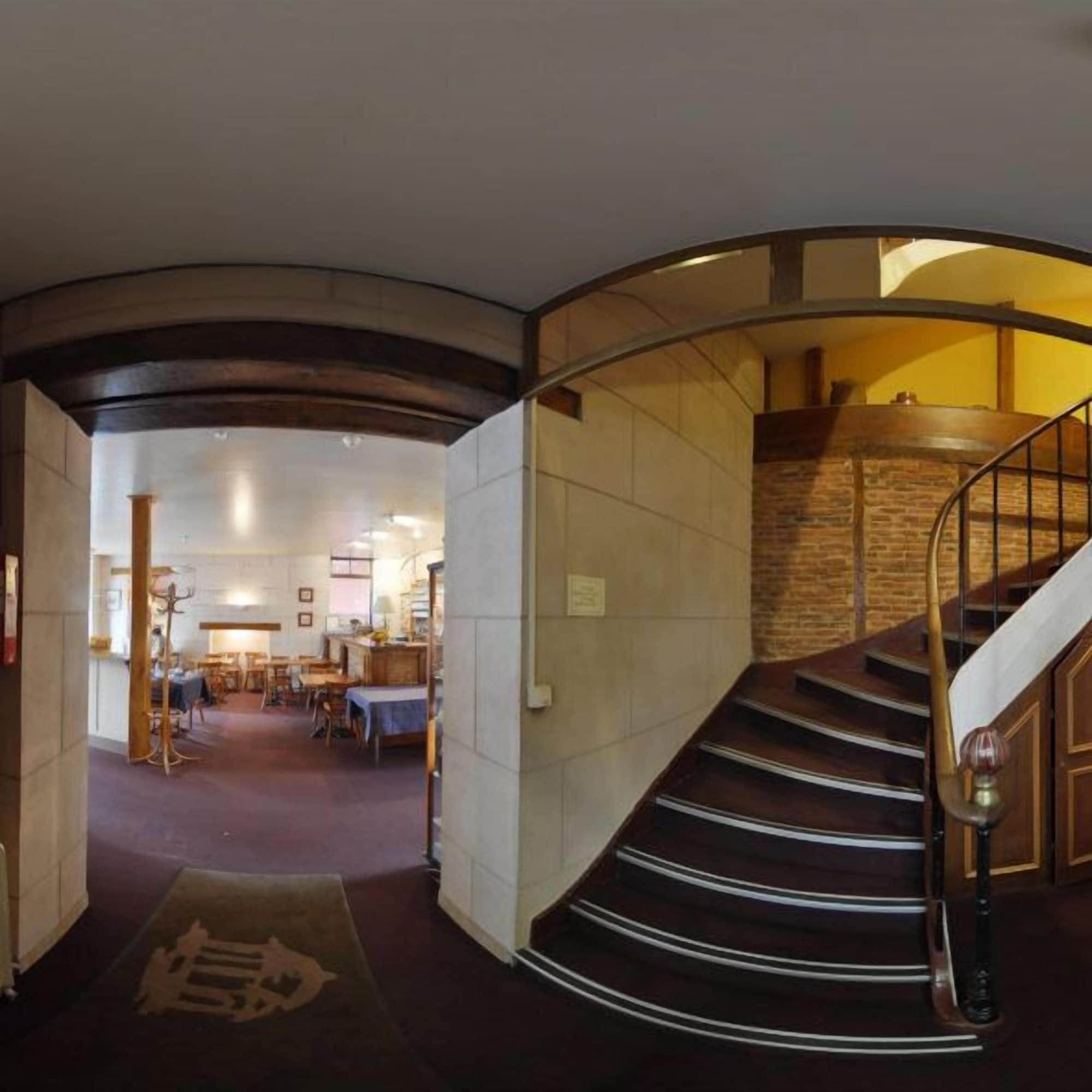 Varios Hotel Le Bretagne