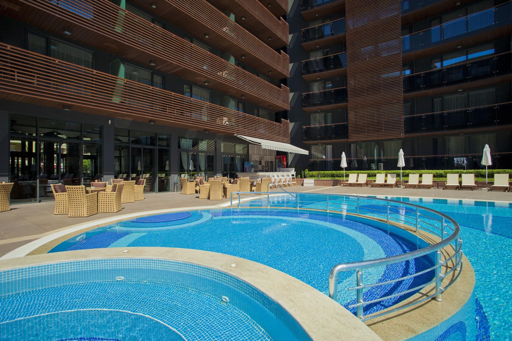 Vista Piscina Galeon Residence & SPA Hotel