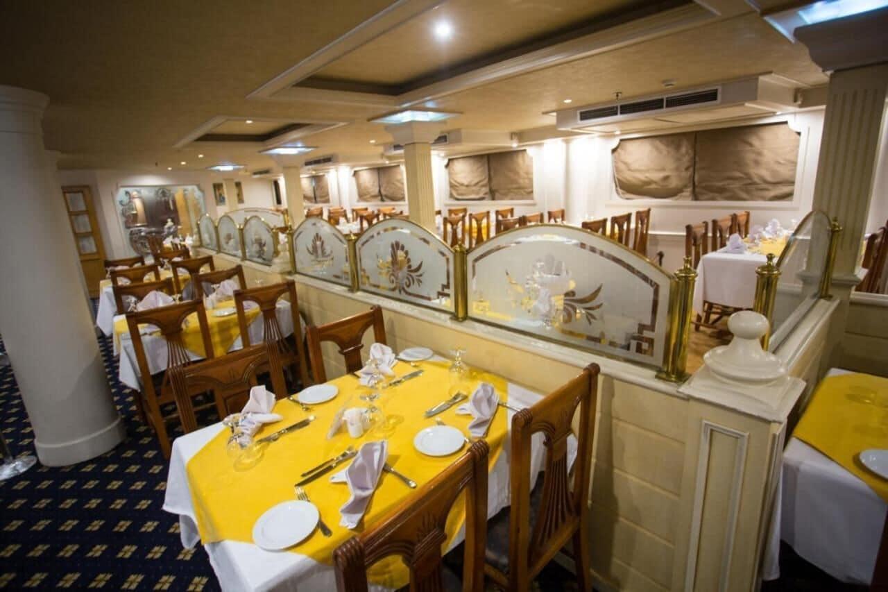 Restaurant Excellent Nile cruise 4 & 6 Nights