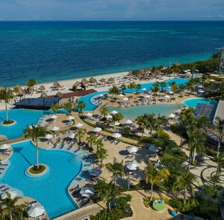 Dreams Natura Resort & Spa