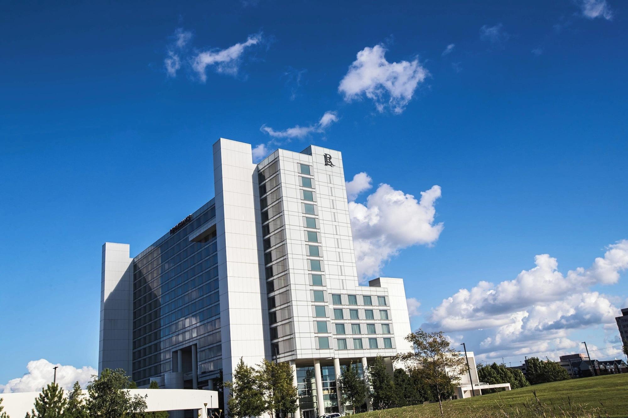 Vista Exterior Renaissance Schaumburg Convention Center Hotel