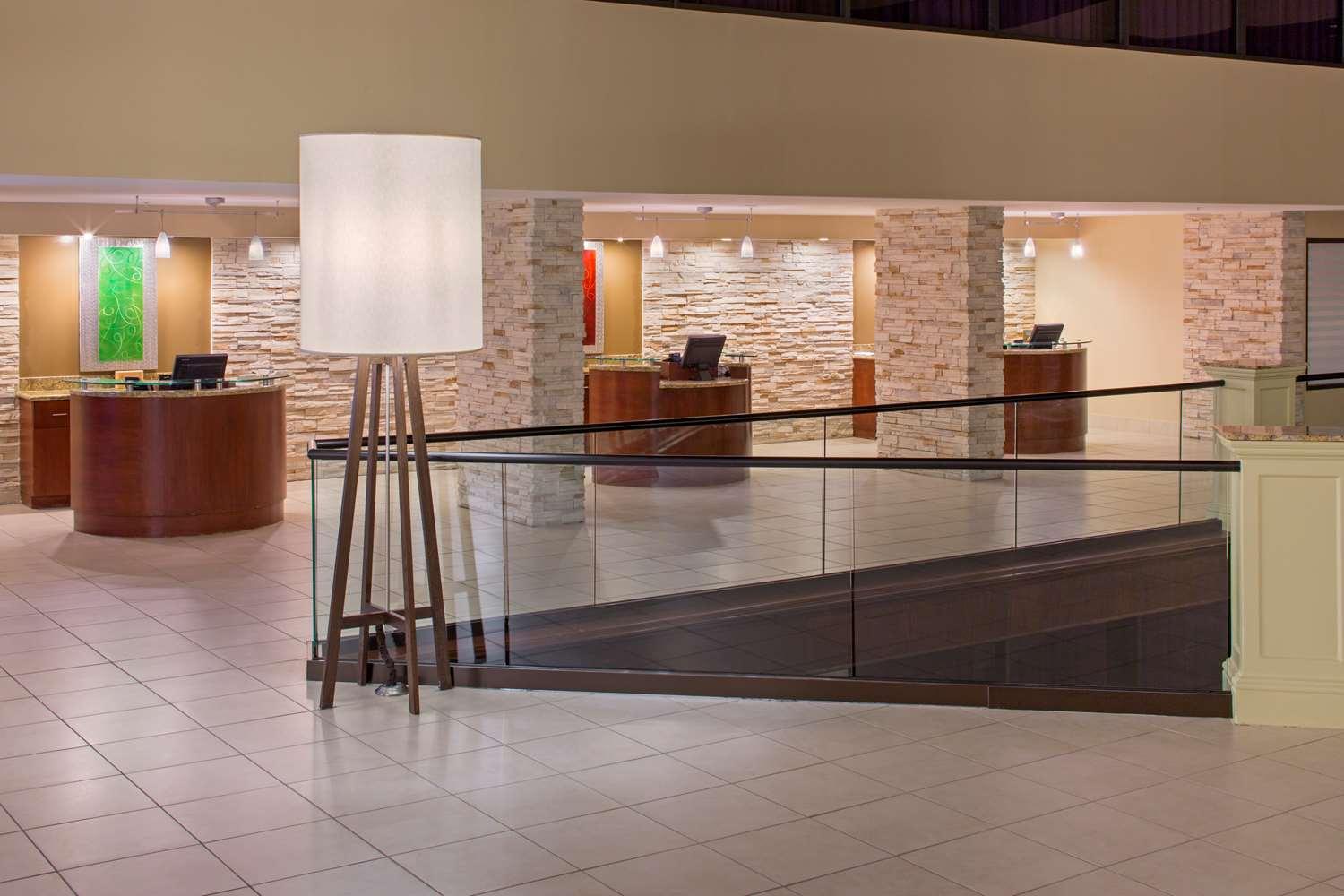 Vista Lobby Hyatt Regency Houston Intercontinental Airport