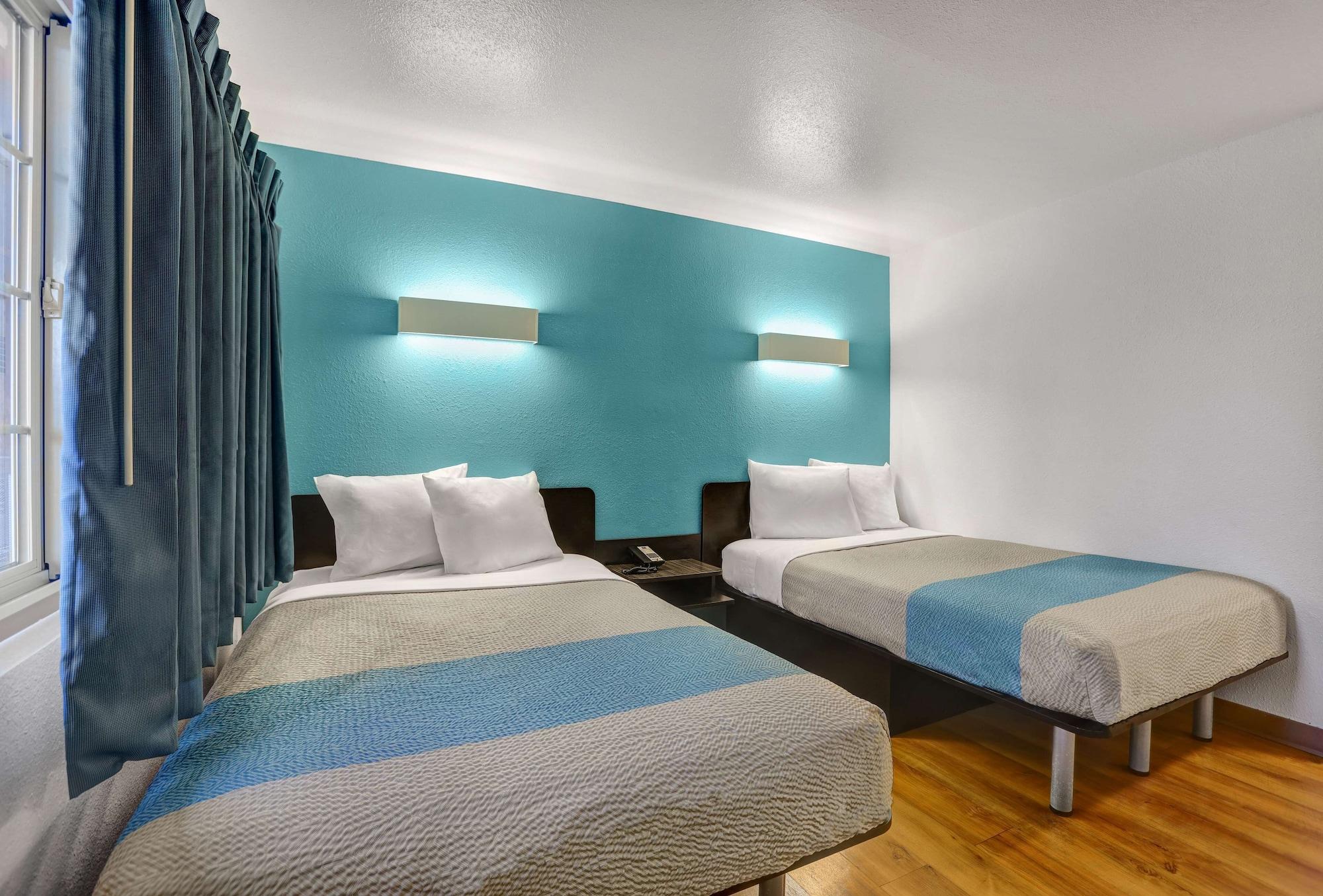 Habitación Motel 6 Napa, CA