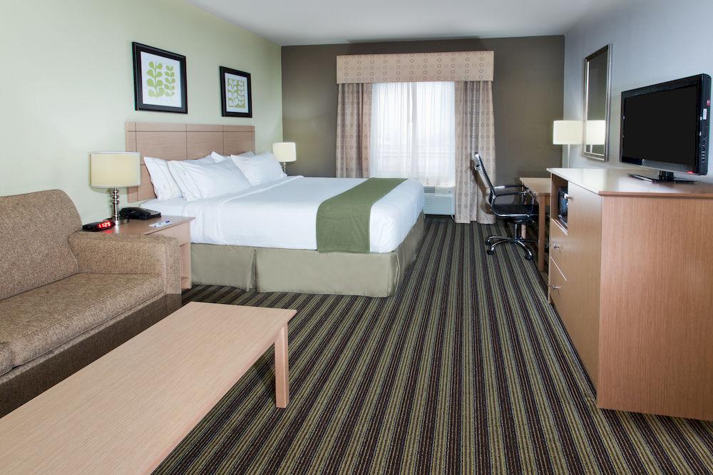 Habitación Holiday Inn Express Hotel & Suites Alvarado by IHG