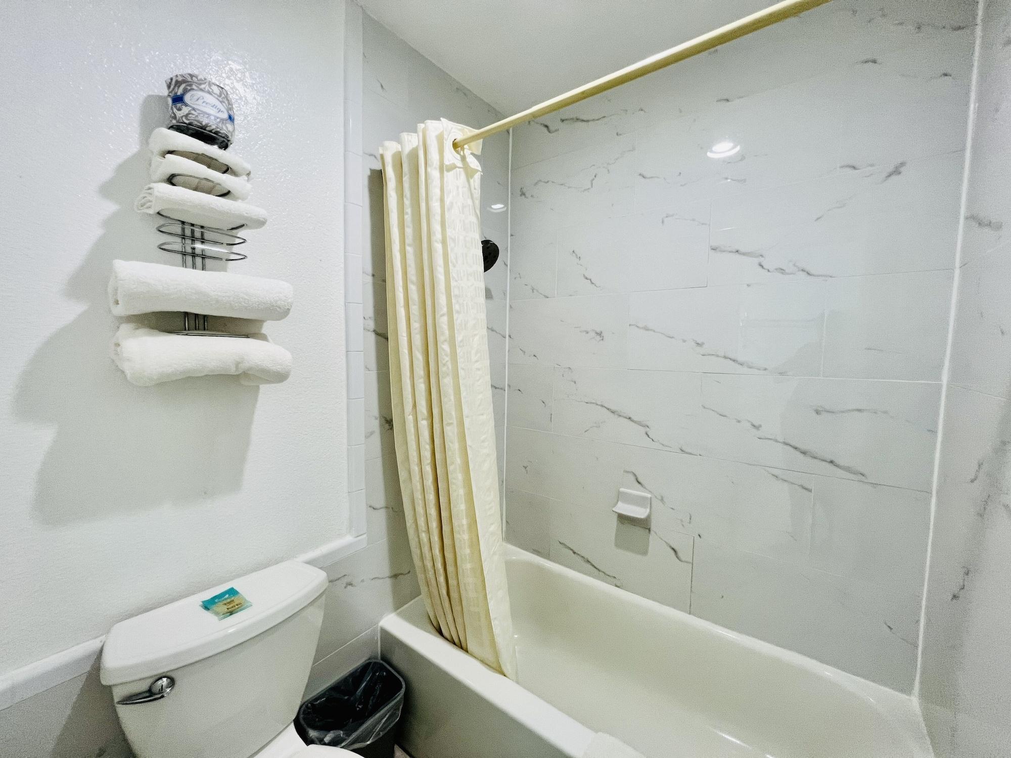 Equipamiento de Habitación GREYSTONE INN