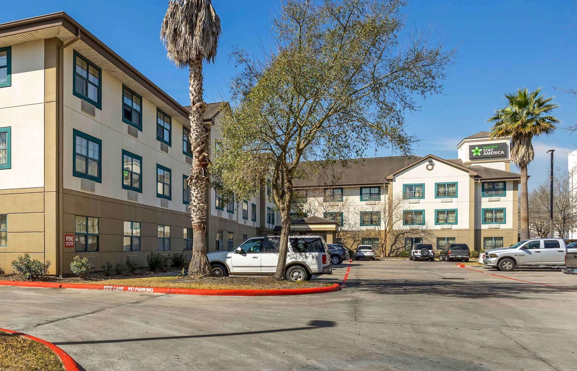 Vista Exterior Extended Stay America Suites Houston I10 West CityCentre