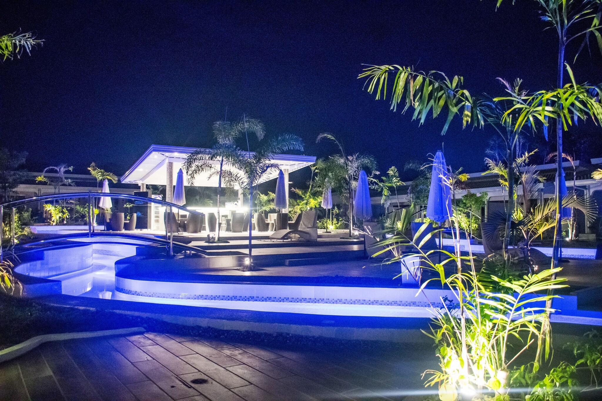 Vista Piscina Marina Point Bay Resort
