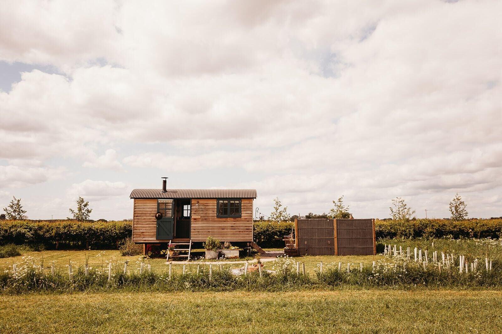Vista Exterior Fenland Retreats at Willow Grange Farm