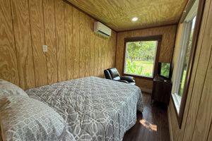 Alojamiento - BRAND NEW Container Home Experience on Ranch by Lake Ray Roberts!