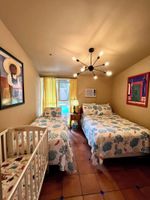 Alquiler Temporario - Disney's "Casa de Encanto" - Short Walk to Disney with Central A/C, Pool & Spa!