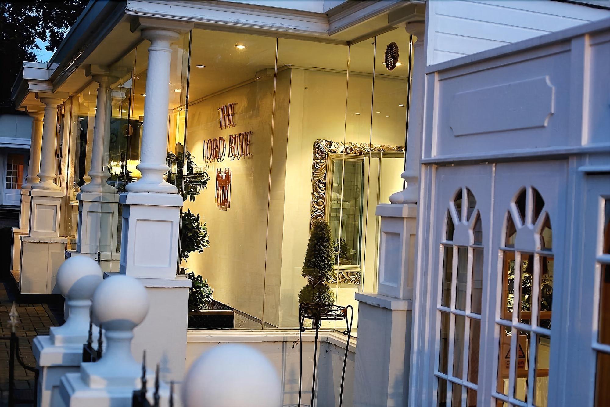 Vista Lobby The Lord Bute Hotel & Restaurant